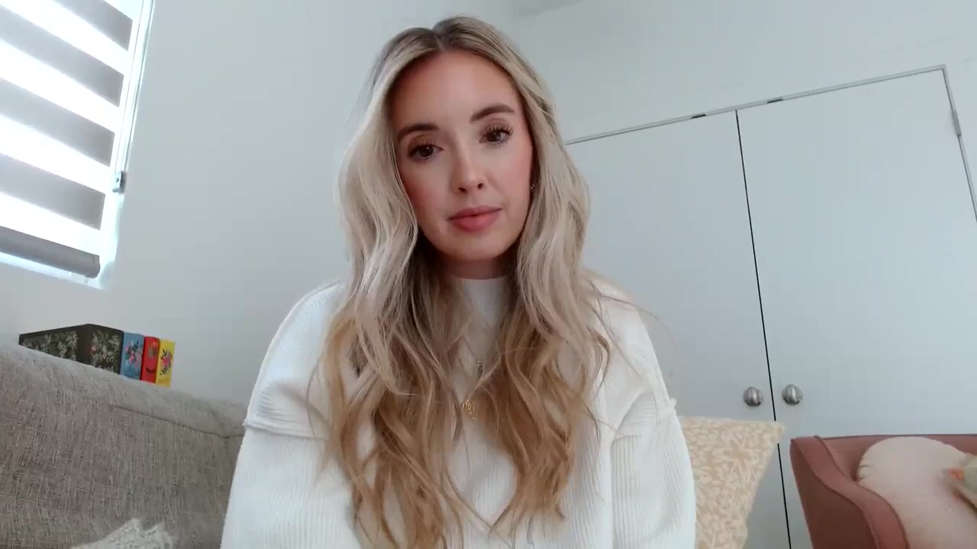Gallery image thumbnail from Vegansoda's myfreecams stream on, 03/13/2024, 22:52 image 18 of 20