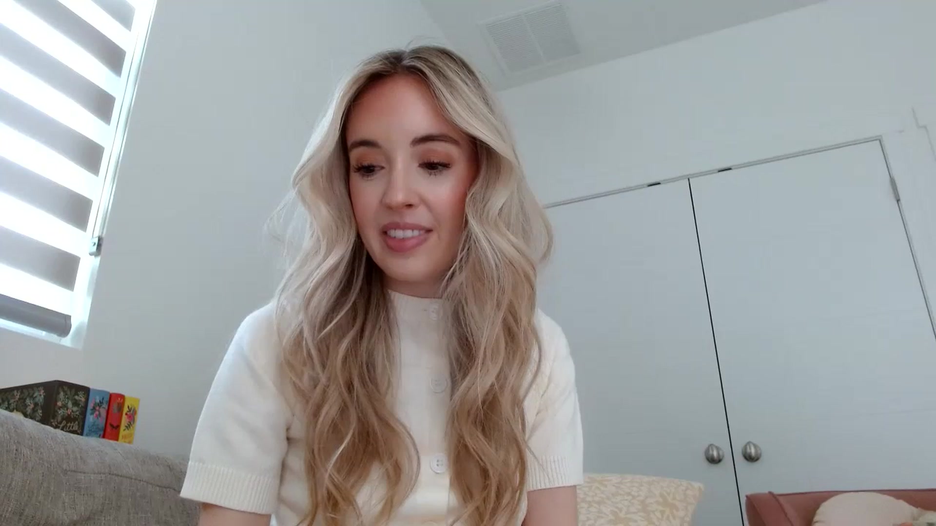 Gallery image thumbnail from Vegansoda's myfreecams stream on, 03/14/2024, 22:32 image 5 of 20