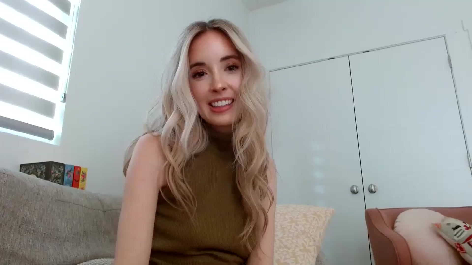 Gallery image thumbnail from Vegansoda's myfreecams stream on, 03/15/2024, 23:50 image 19 of 20