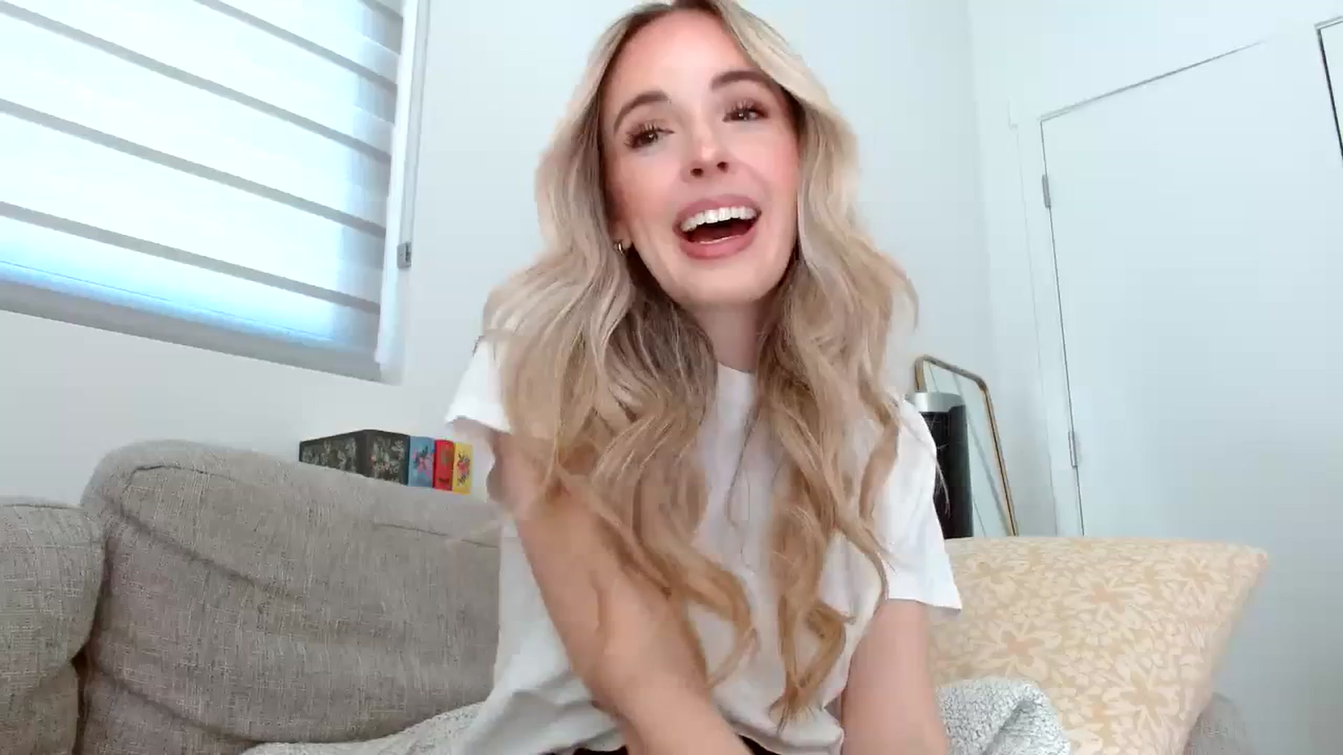 Gallery image thumbnail from Vegansoda's myfreecams stream on, 03/16/2024, 23:29 image 1 of 20
