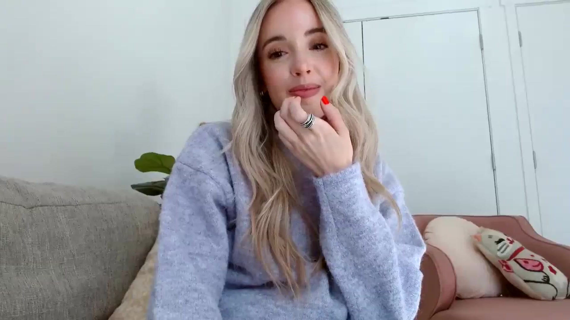 Gallery image thumbnail from Vegansoda's myfreecams stream on, 03/20/2024, 22:03 image 14 of 20