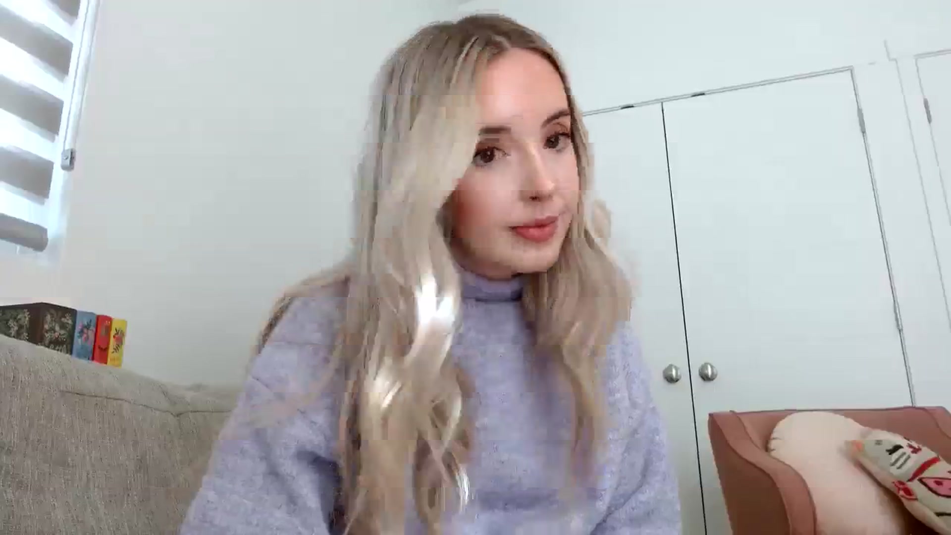 Gallery image thumbnail from Vegansoda's myfreecams stream on, 03/20/2024, 22:03 image 4 of 20