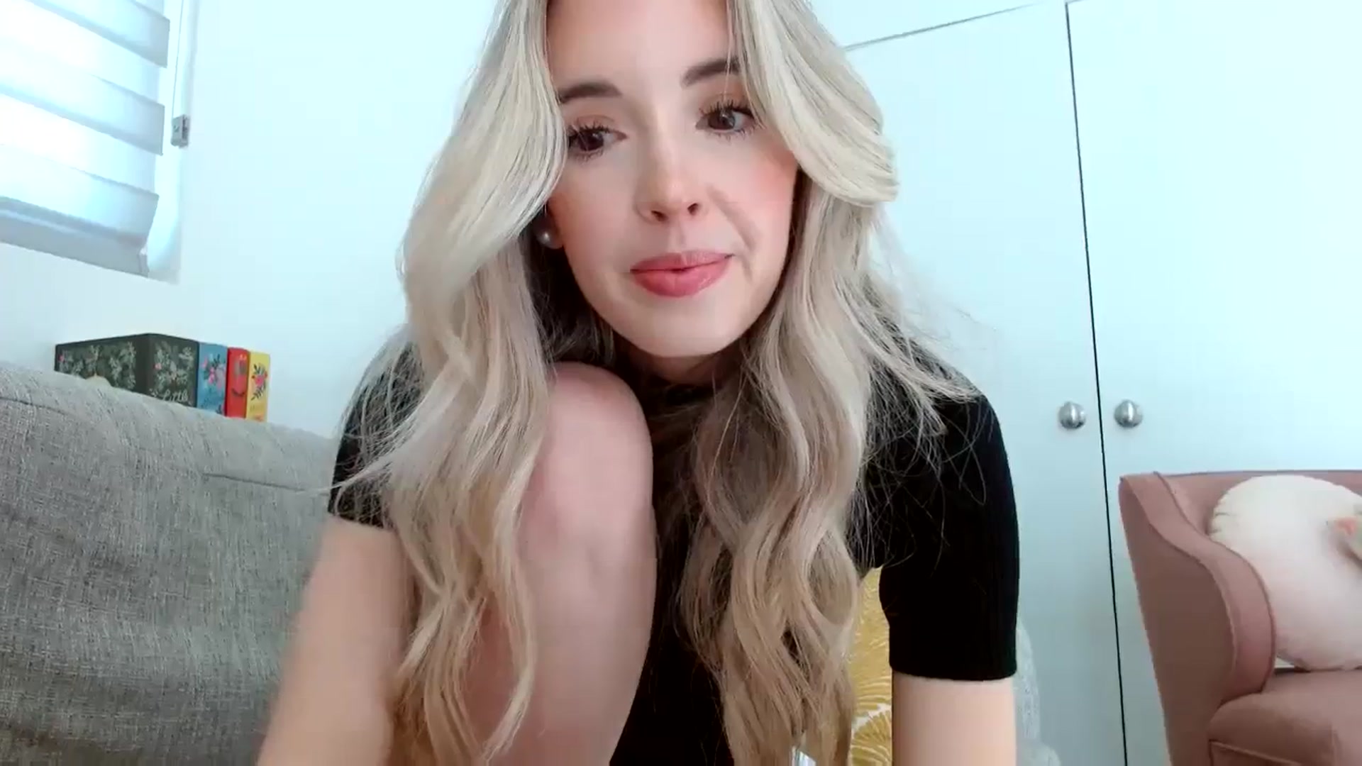 Gallery image thumbnail from Vegansoda's myfreecams stream on, 03/25/2024, 22:35 image 17 of 20
