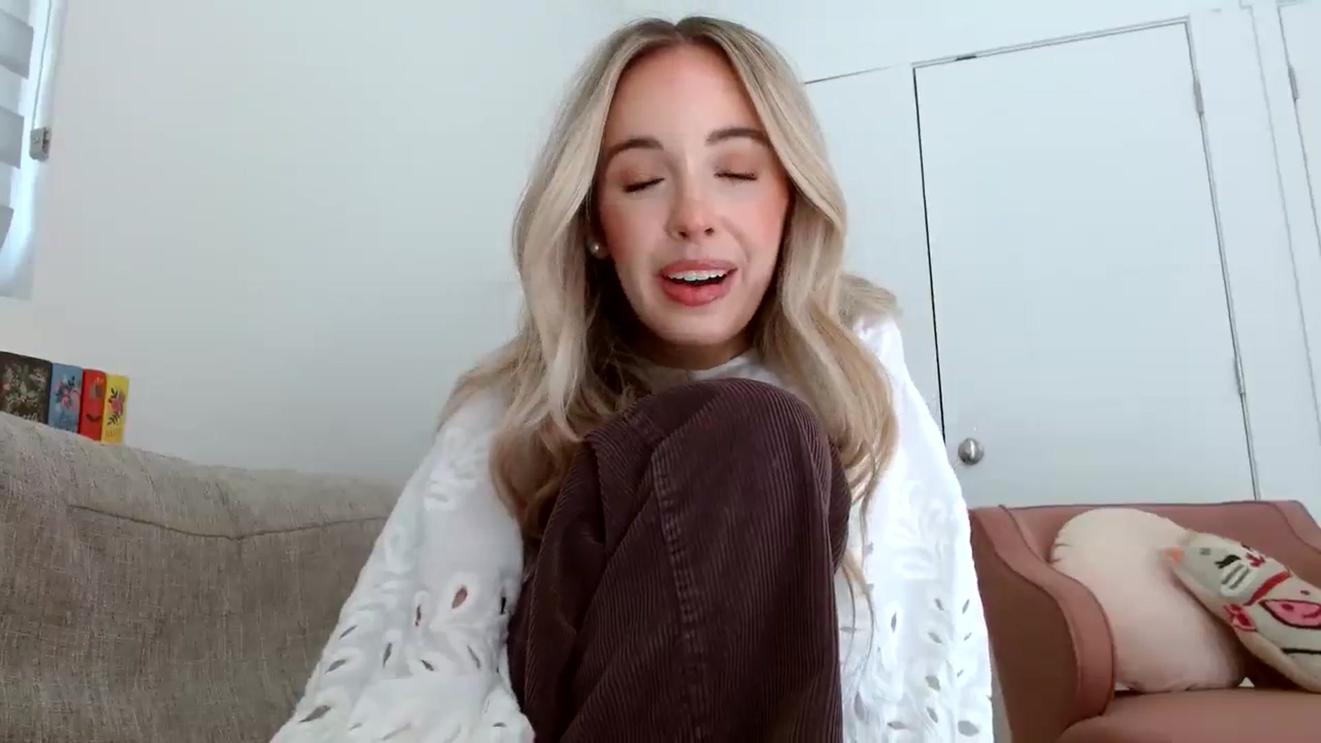 Gallery image thumbnail from Vegansoda's myfreecams stream on, 03/26/2024, 21:59 image 13 of 20