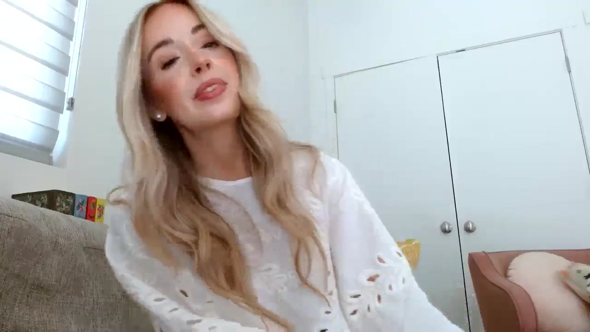 Gallery image thumbnail from Vegansoda's myfreecams stream on, 03/26/2024, 21:59 image 2 of 20