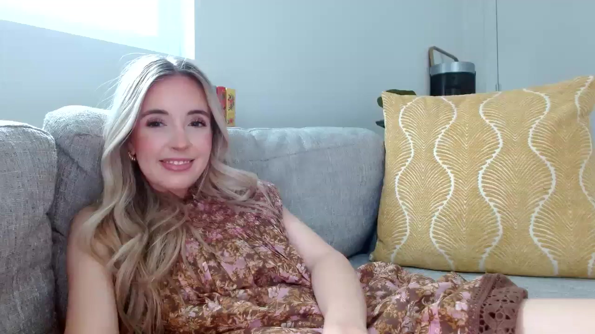 Gallery image thumbnail from Vegansoda's myfreecams stream on, 03/28/2024, 21:58 image 12 of 20