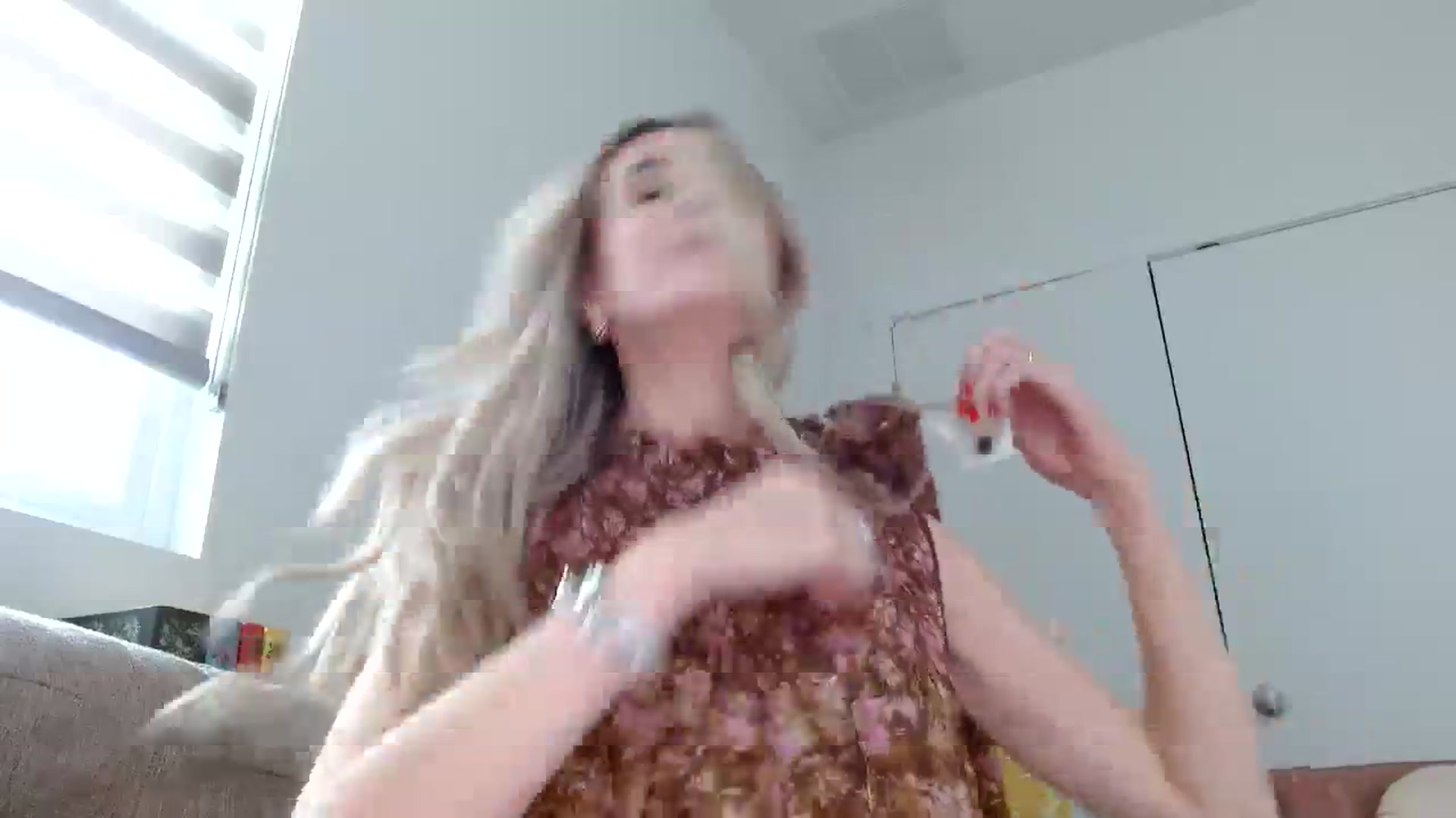 Gallery image thumbnail from Vegansoda's myfreecams stream on, 03/28/2024, 21:58 image 7 of 20
