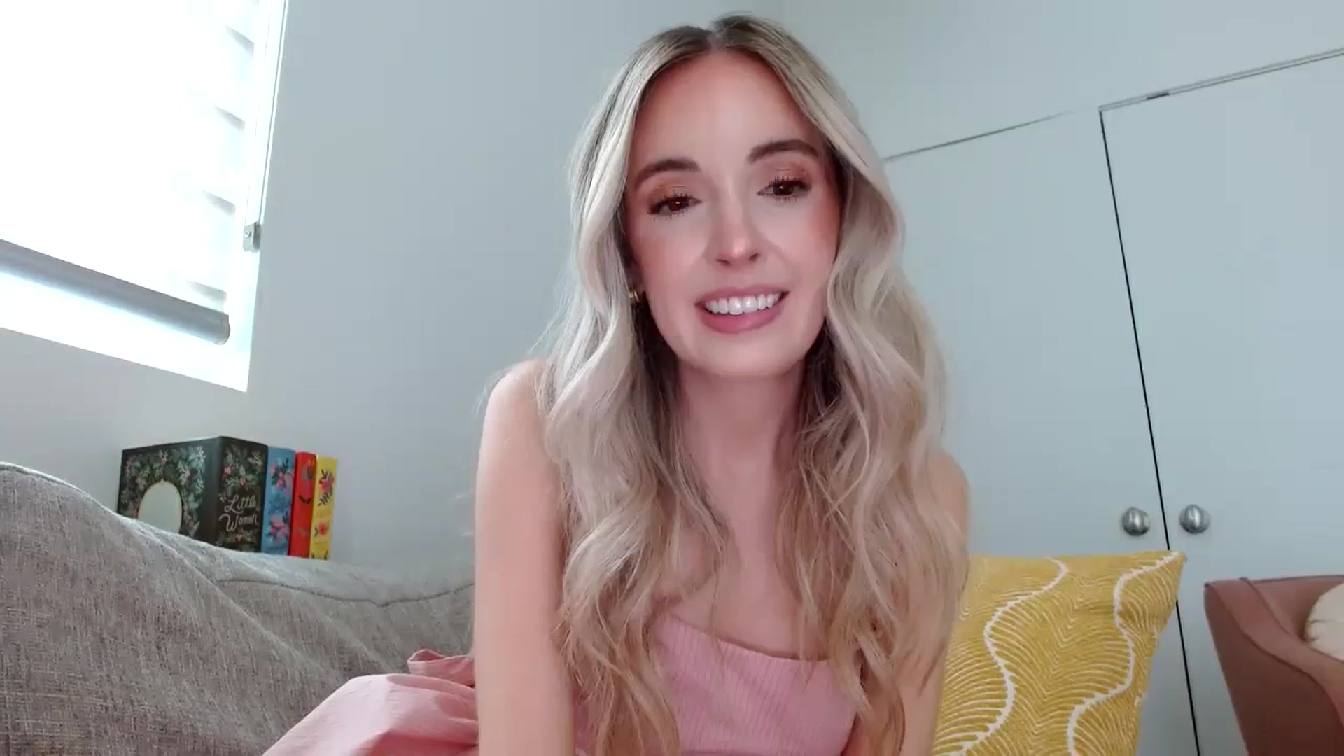 Gallery image thumbnail from Vegansoda's myfreecams stream on, 03/30/2024, 22:39 image 20 of 20