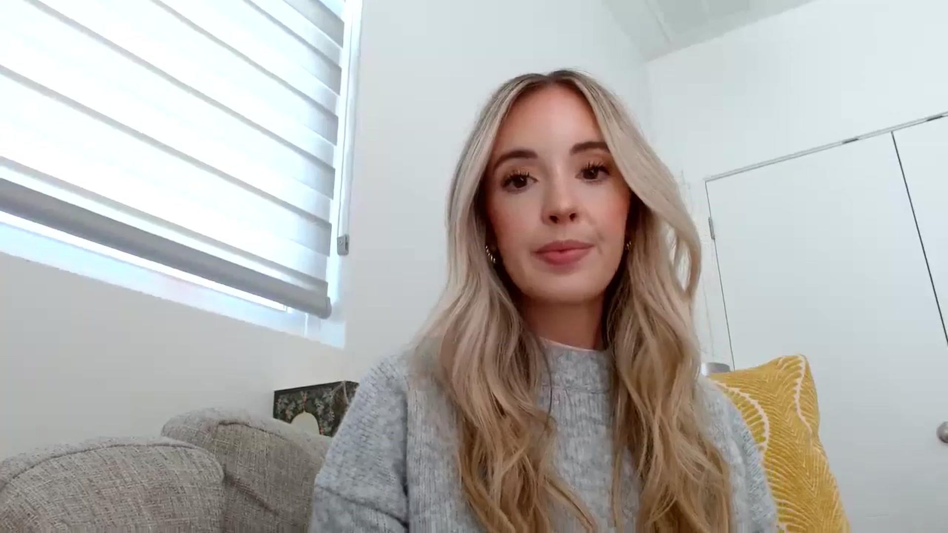 Gallery image thumbnail from Vegansoda's myfreecams stream on, 04/01/2024, 21:21 image 19 of 20
