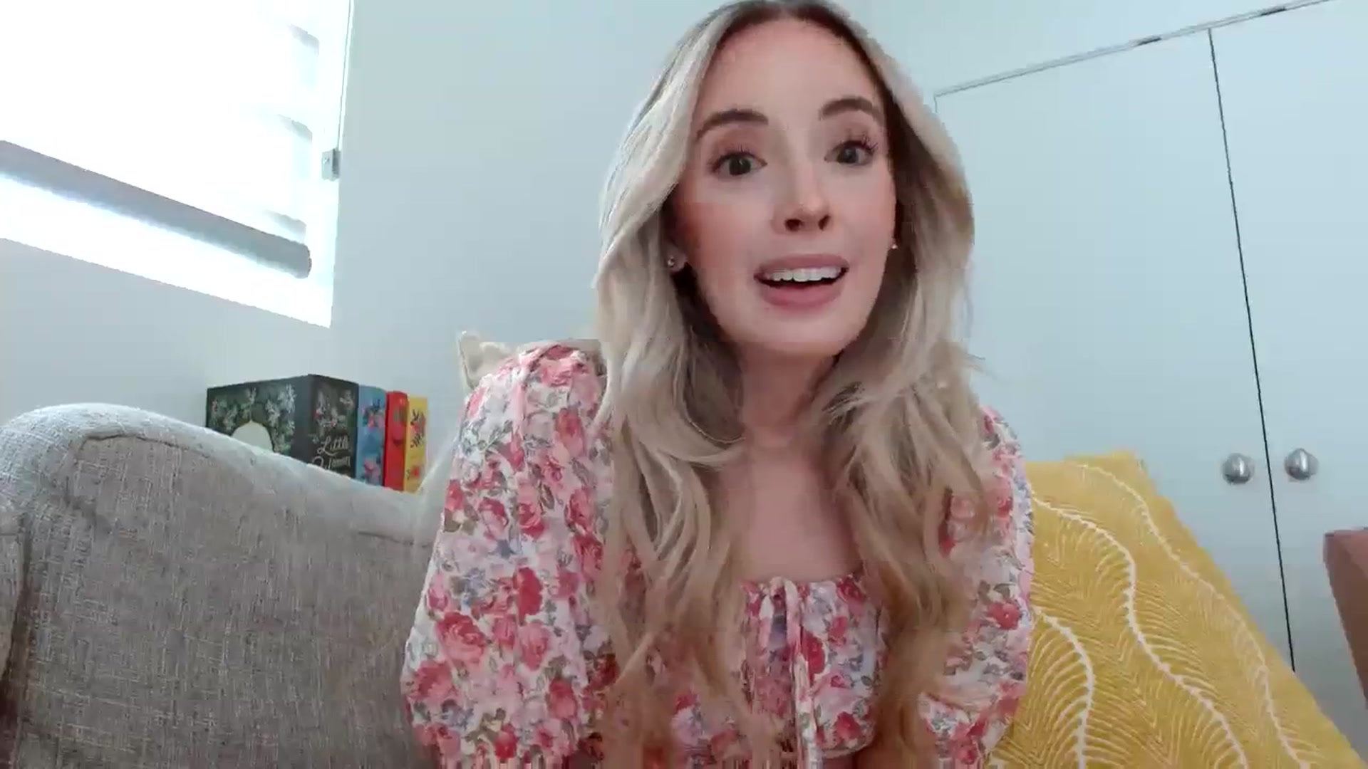 Gallery image thumbnail from Vegansoda's myfreecams stream on, 04/04/2024, 21:26 image 7 of 20