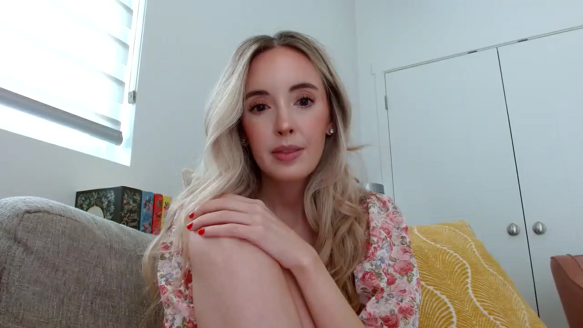 Gallery image thumbnail from Vegansoda's myfreecams stream on, 04/04/2024, 21:26 image 1 of 20