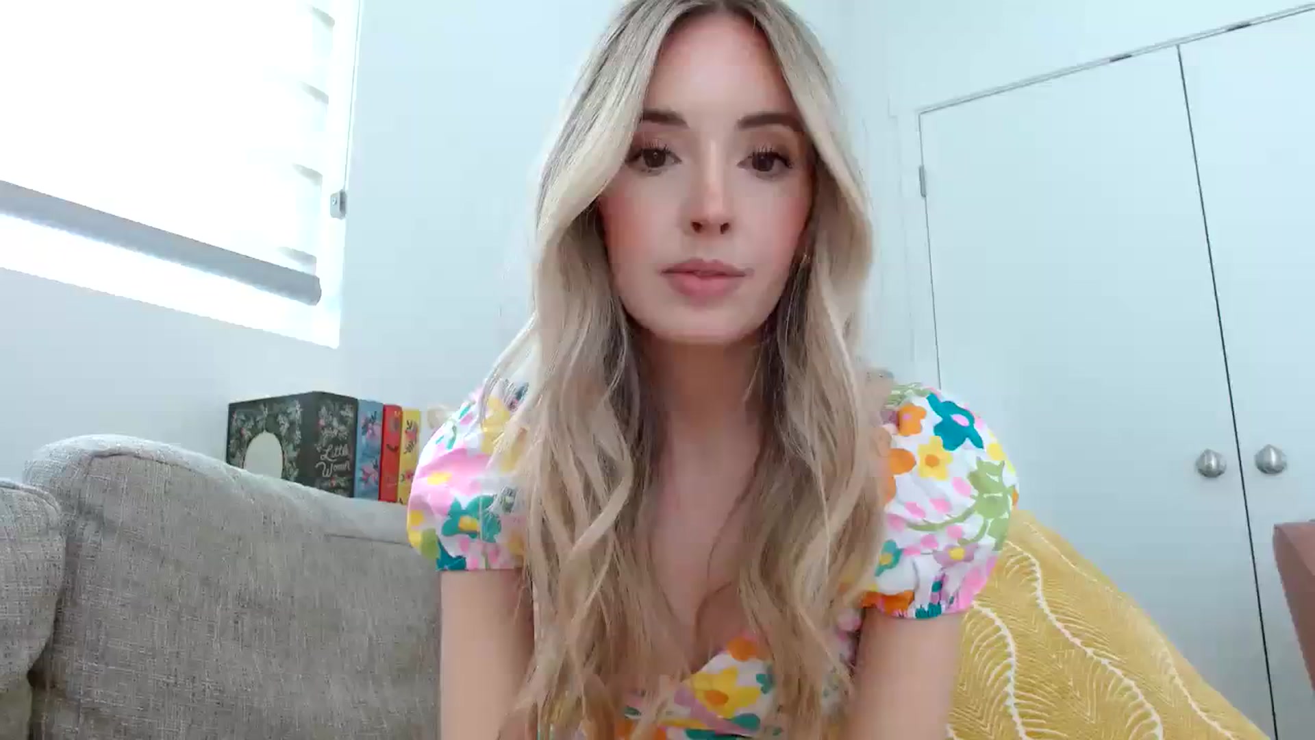 Gallery image thumbnail from Vegansoda's myfreecams stream on, 04/06/2024, 20:32 image 18 of 20