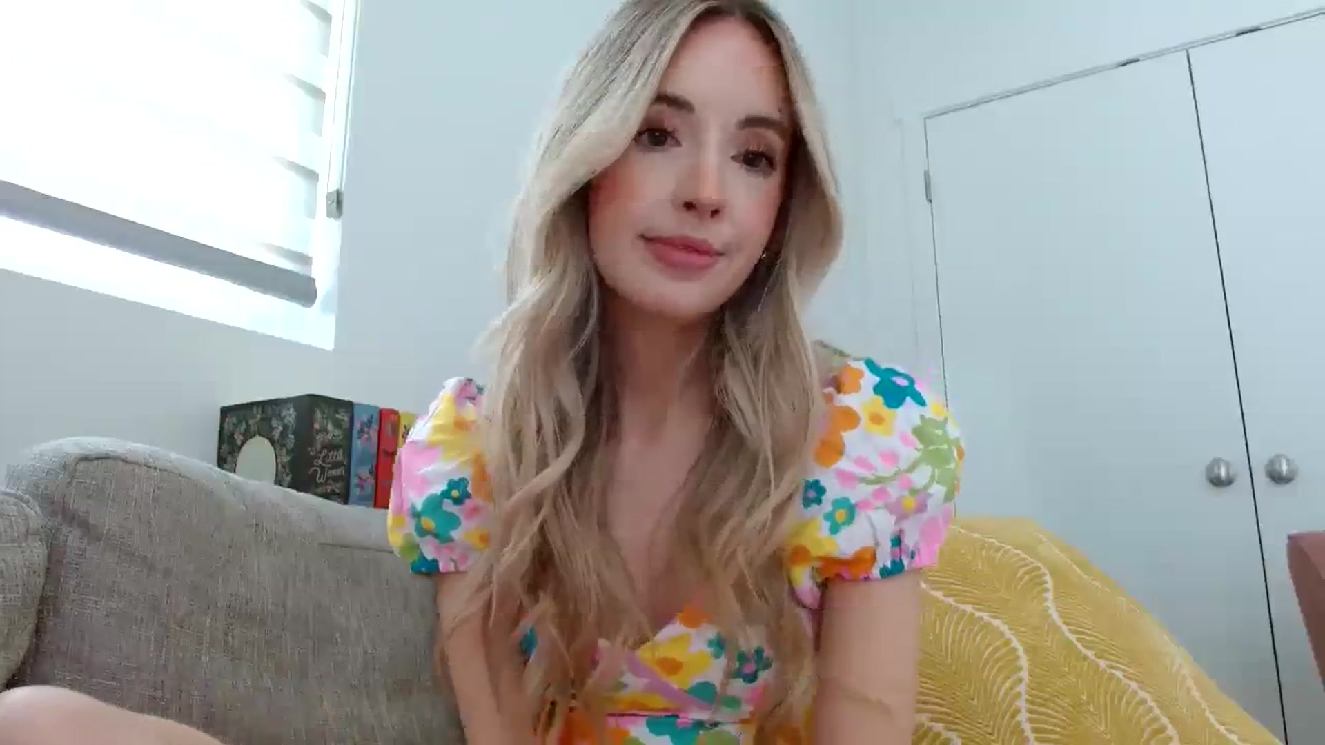 Gallery image thumbnail from Vegansoda's myfreecams stream on, 04/06/2024, 20:32 image 11 of 20