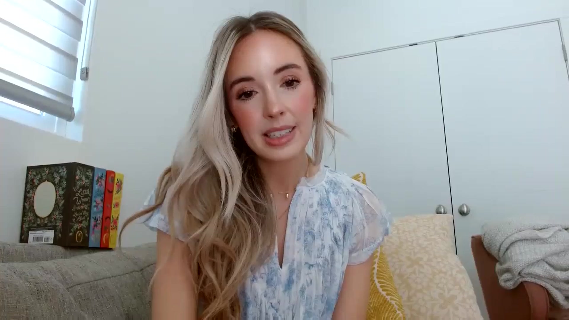 Gallery image thumbnail from Vegansoda's myfreecams stream on, 04/10/2024, 20:54 image 4 of 20