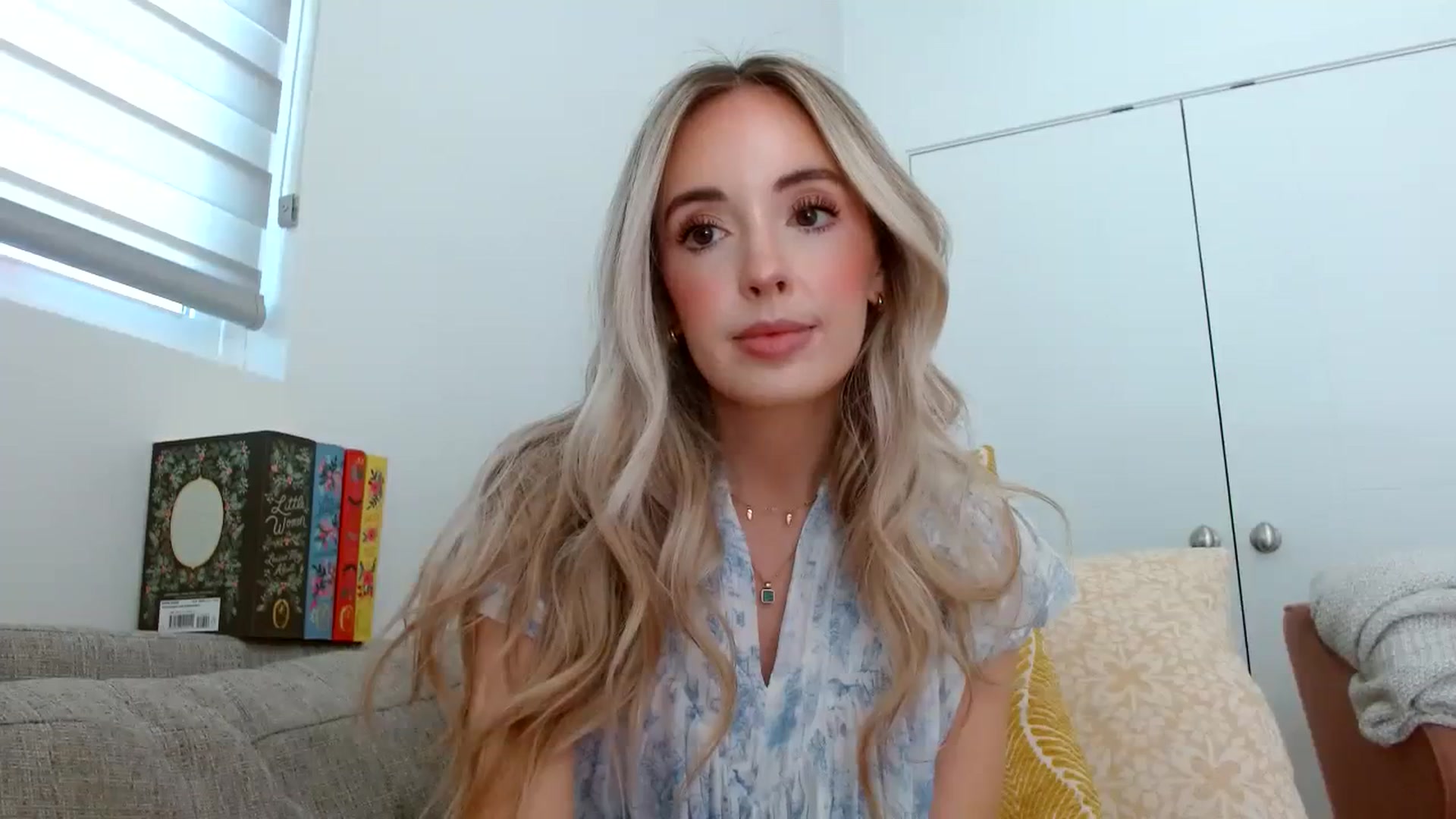 Gallery image thumbnail from Vegansoda's myfreecams stream on, 04/10/2024, 20:54 image 6 of 20