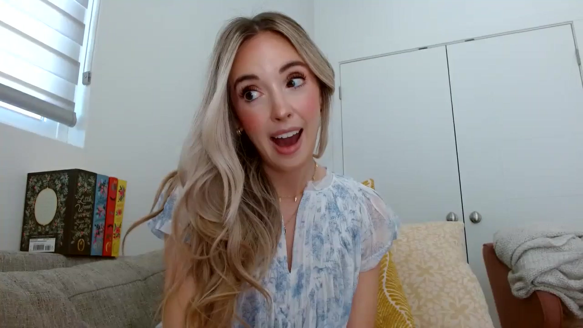 Gallery image thumbnail from Vegansoda's myfreecams stream on, 04/10/2024, 20:54 image 3 of 20