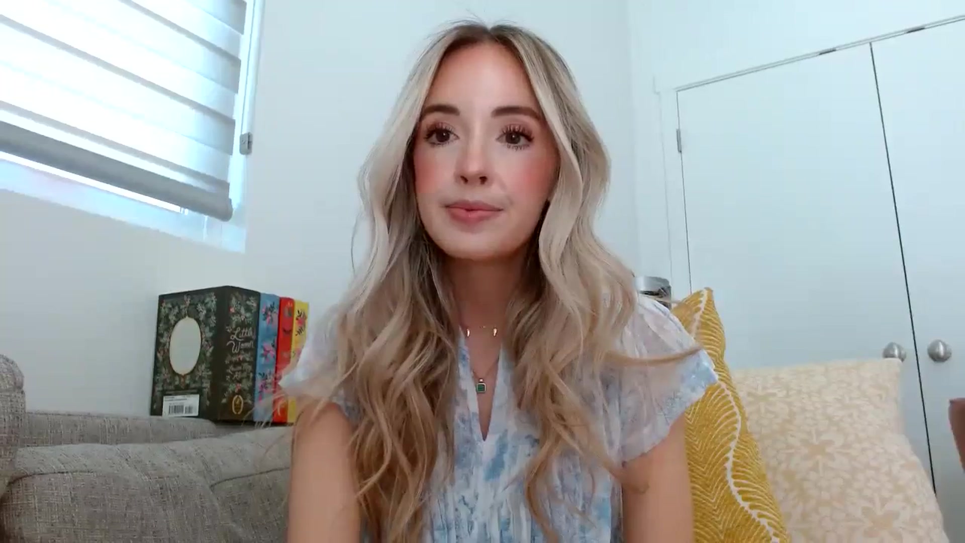 Gallery image thumbnail from Vegansoda's myfreecams stream on, 04/10/2024, 20:54 image 7 of 20