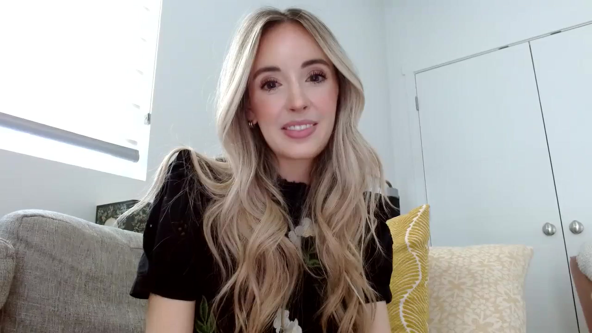 Gallery image thumbnail from Vegansoda's myfreecams stream on, 04/11/2024, 19:29 image 14 of 20