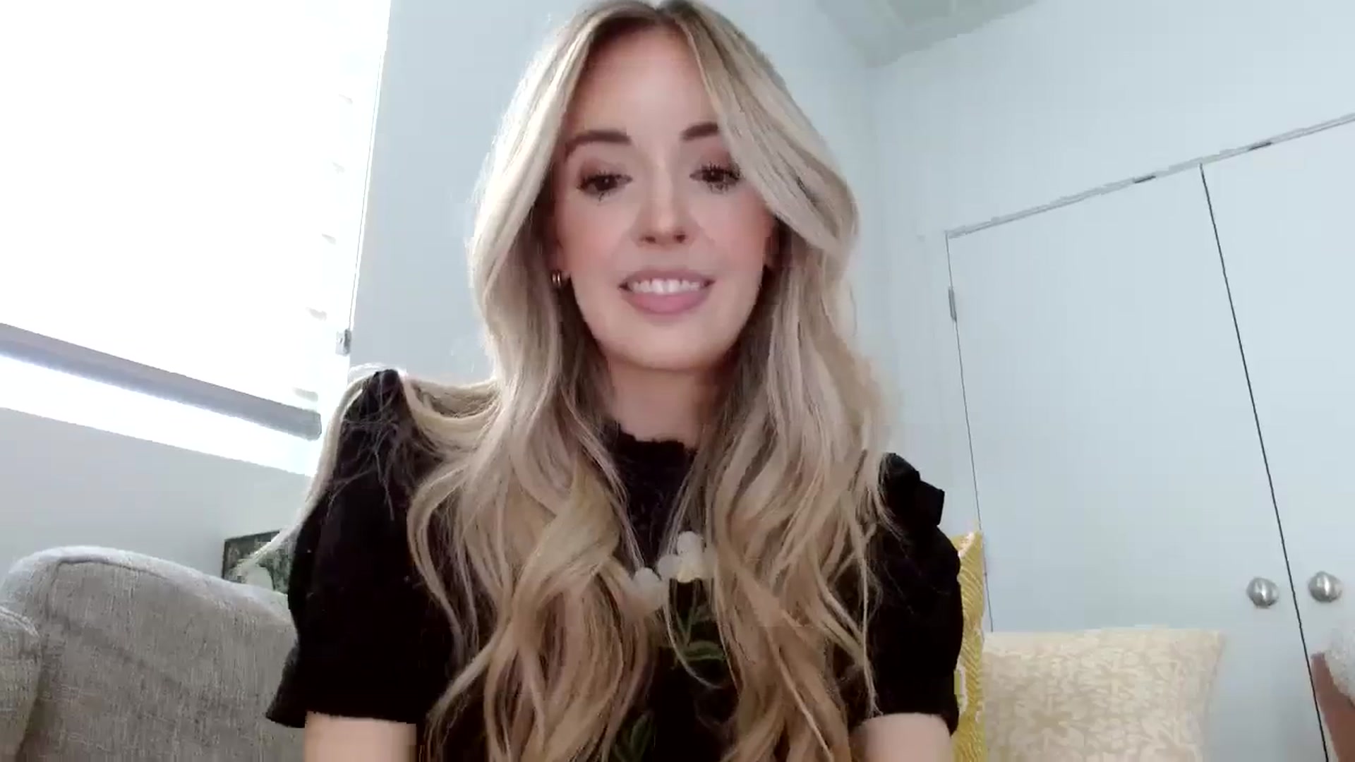 Gallery image thumbnail from Vegansoda's myfreecams stream on, 04/11/2024, 19:29 image 12 of 20