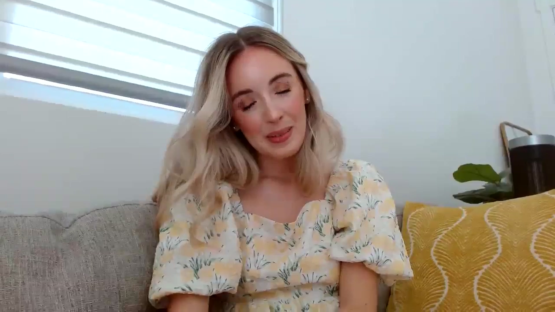 Gallery image thumbnail from Vegansoda's myfreecams stream on, 04/14/2024, 22:14 image 6 of 20