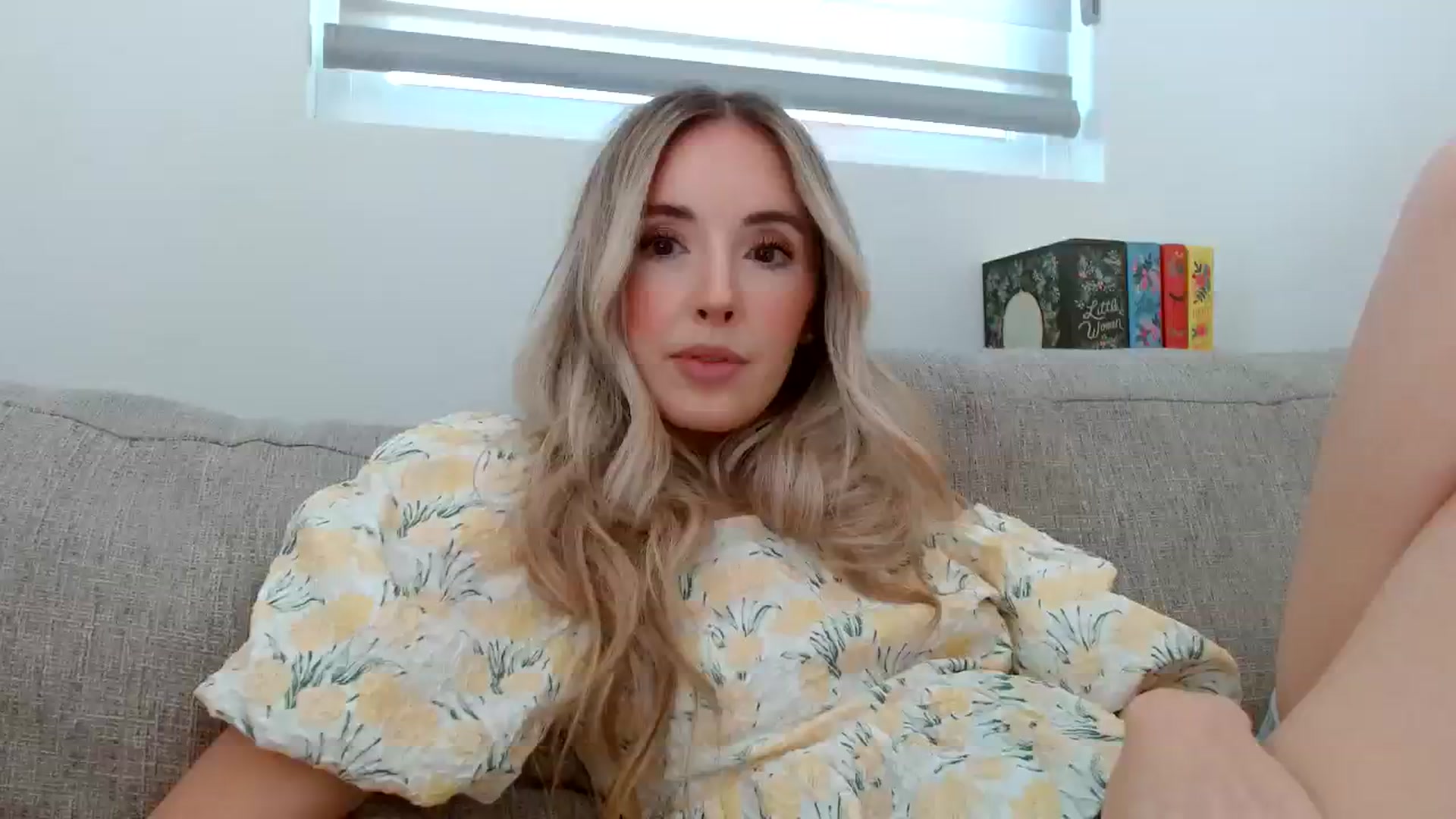 Gallery image thumbnail from Vegansoda's myfreecams stream on, 04/14/2024, 22:14 image 13 of 20