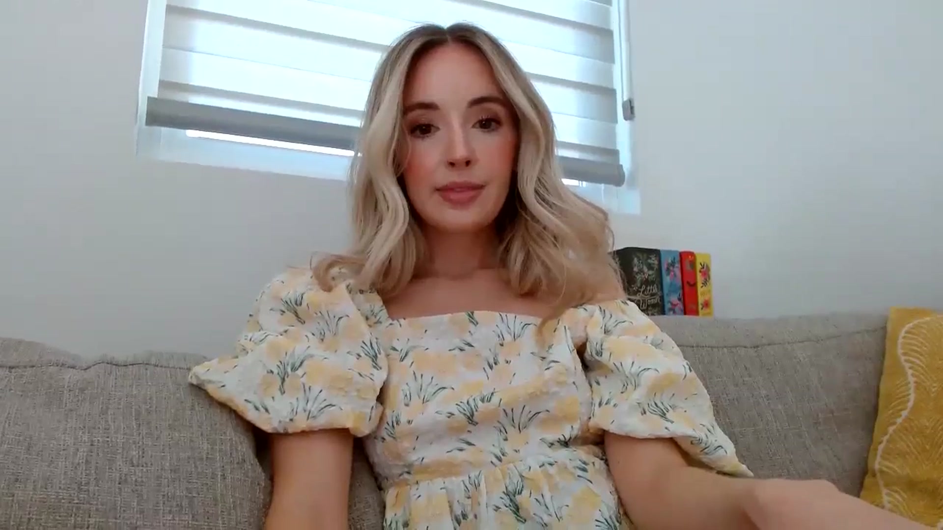 Gallery image thumbnail from Vegansoda's myfreecams stream on, 04/14/2024, 22:14 image 9 of 20