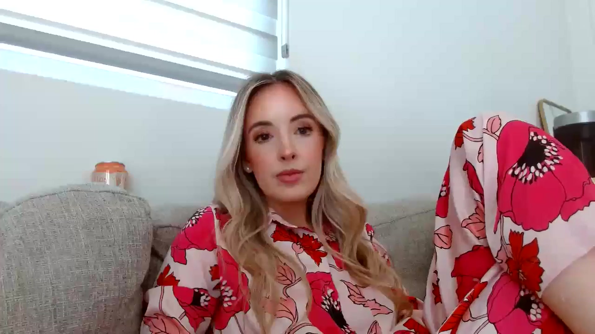 Gallery image thumbnail from Vegansoda's myfreecams stream on, 04/16/2024, 22:32 image 6 of 20