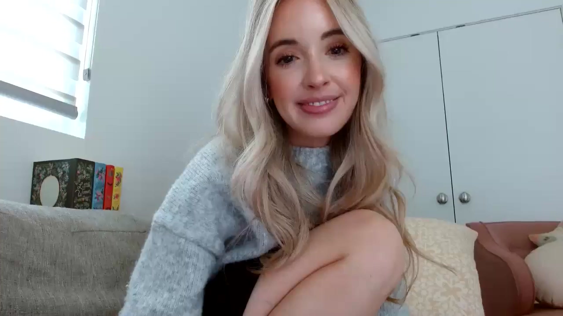 Gallery image thumbnail from Vegansoda's myfreecams stream on, 04/27/2024, 21:51 image 12 of 20