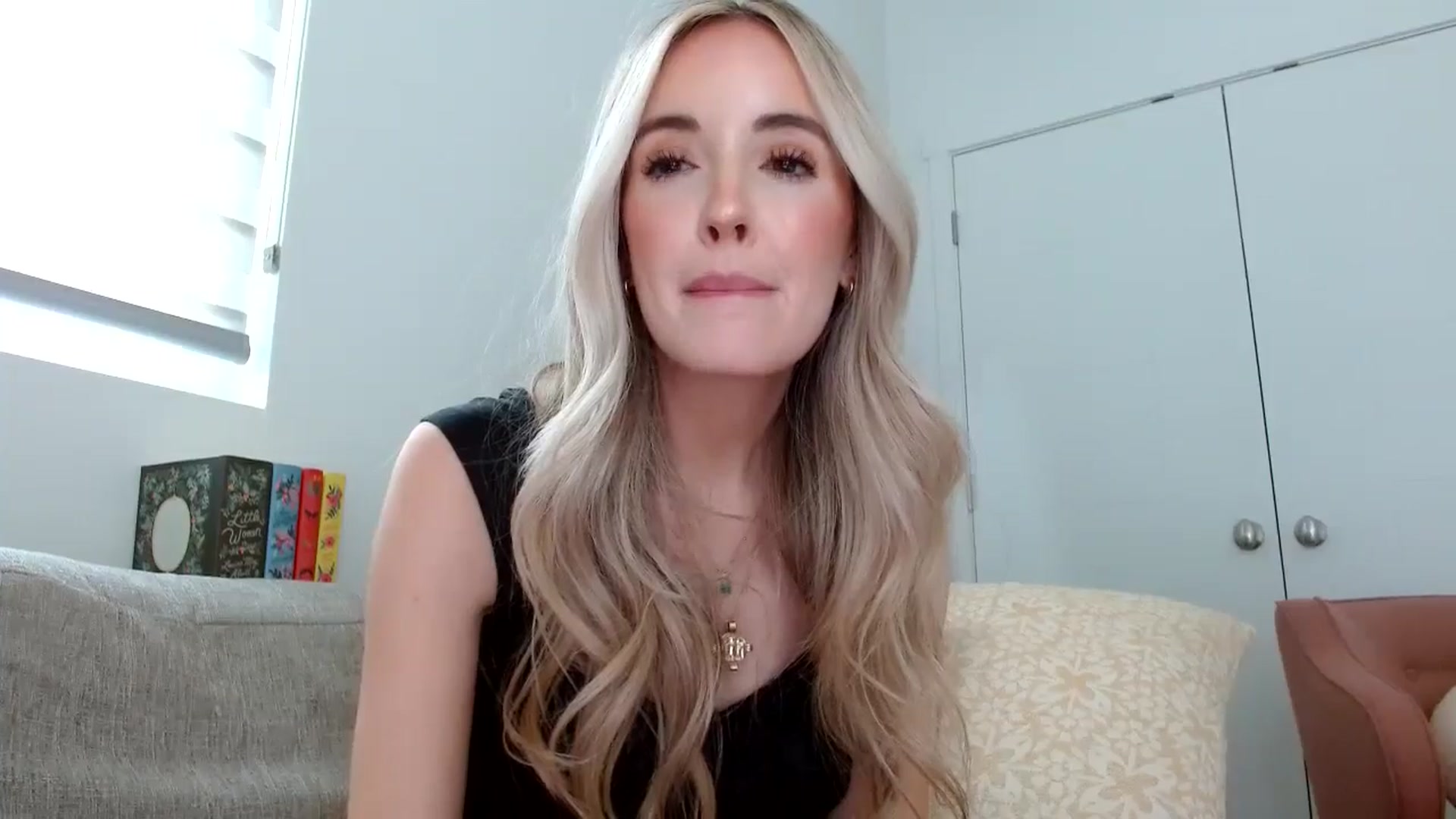 Gallery image thumbnail from Vegansoda's myfreecams stream on, 04/27/2024, 23:01 image 15 of 20