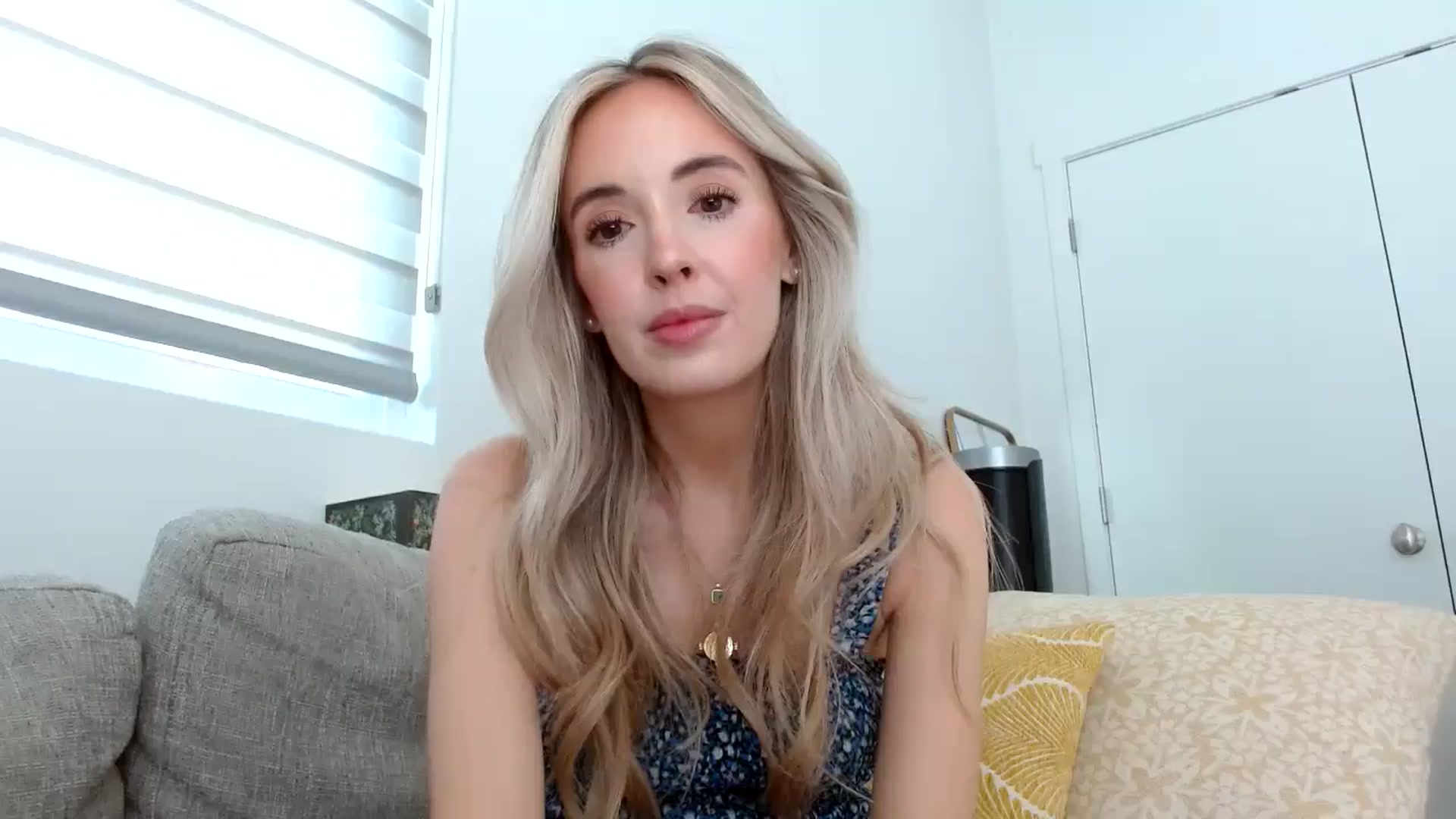 Gallery image thumbnail from Vegansoda's myfreecams stream on, 04/28/2024, 22:03 image 1 of 20