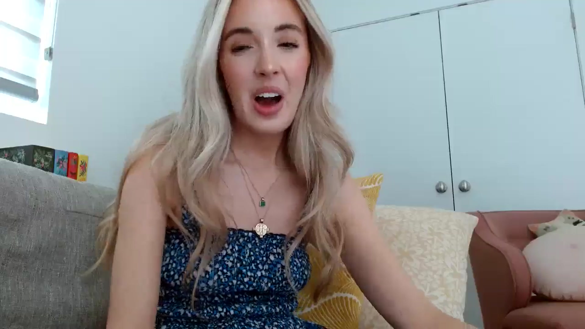 Gallery image thumbnail from Vegansoda's myfreecams stream on, 04/28/2024, 23:04 image 7 of 20