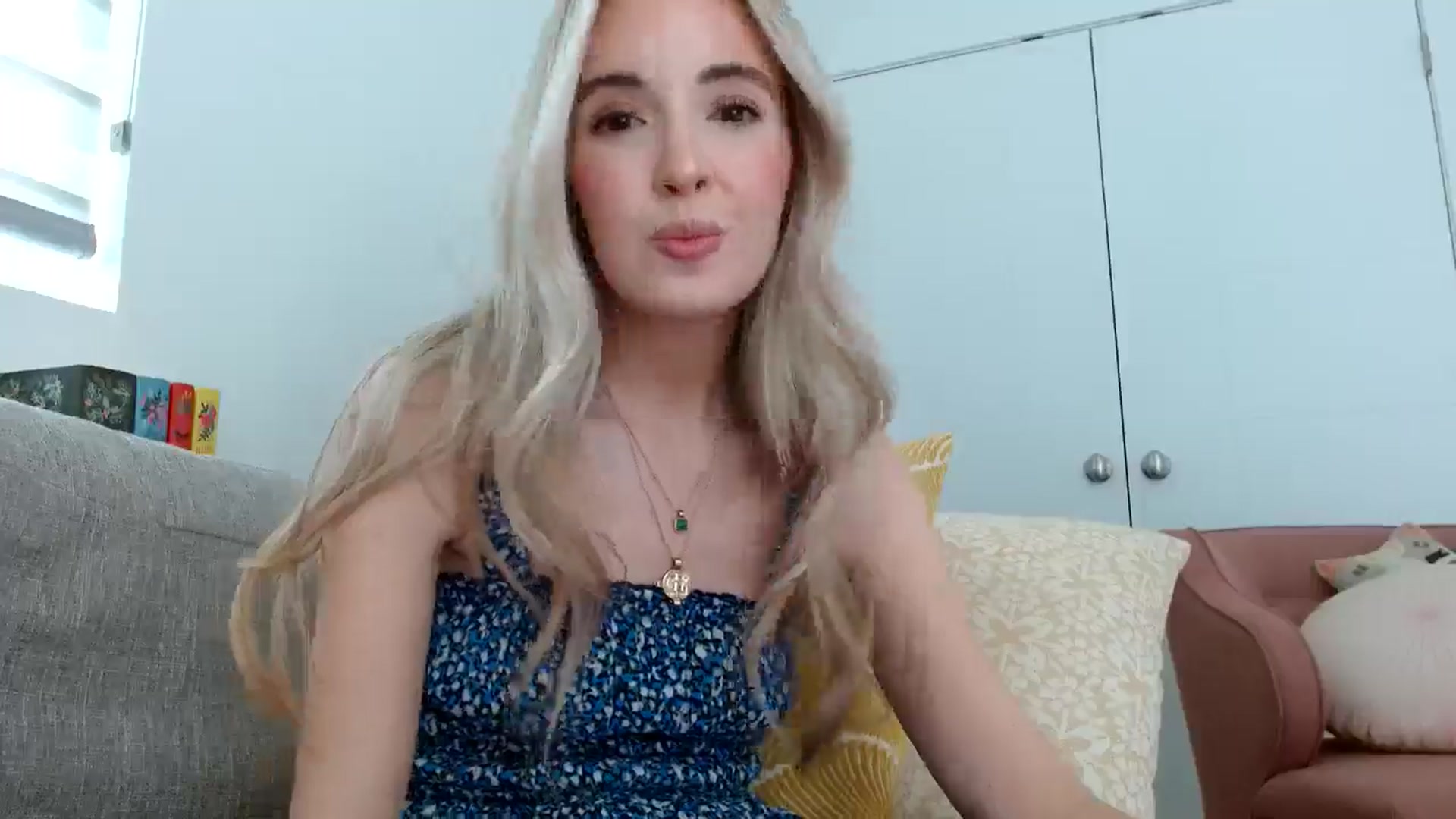 Gallery image thumbnail from Vegansoda's myfreecams stream on, 04/28/2024, 23:04 image 9 of 20