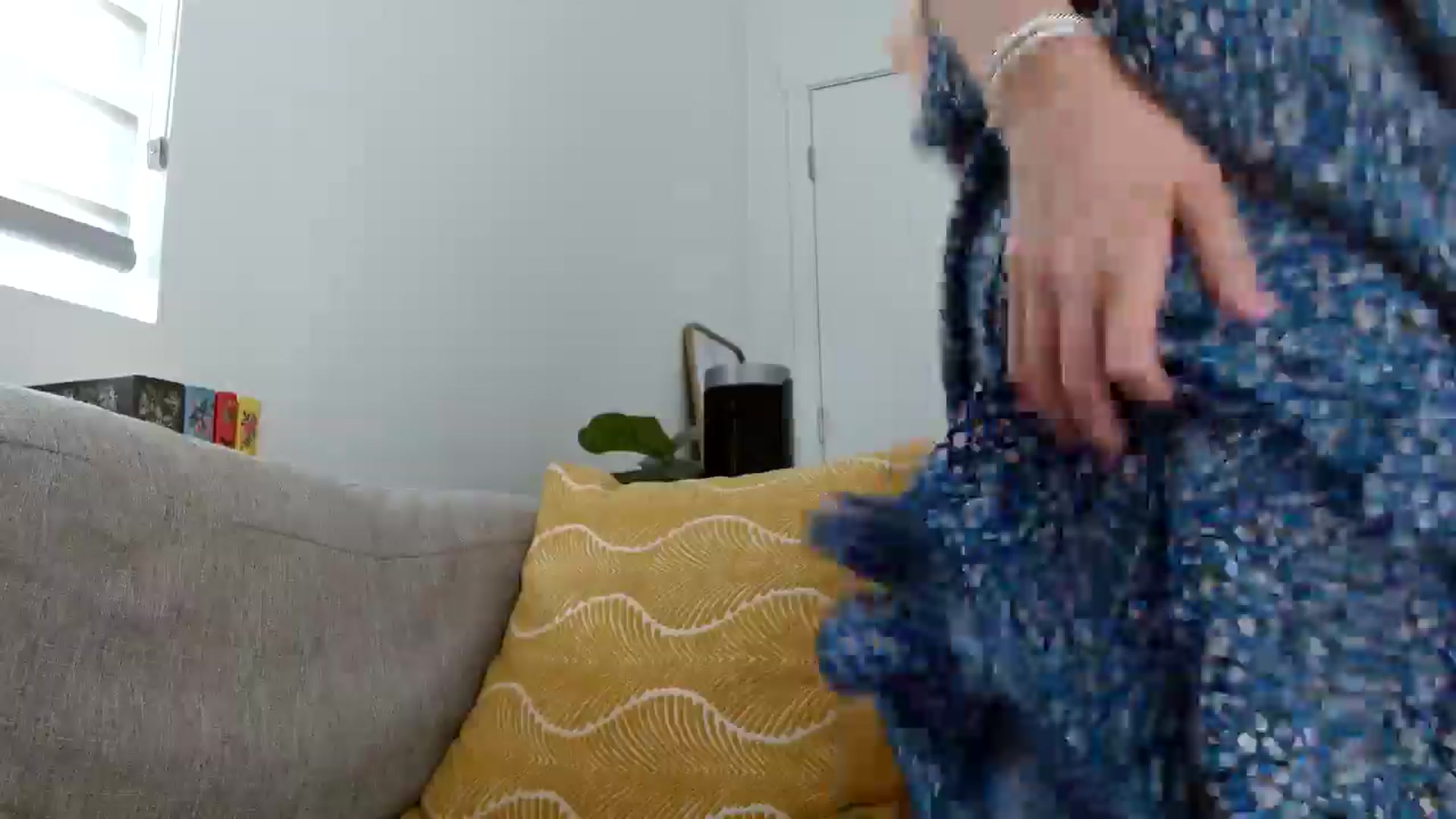 Gallery image thumbnail from Vegansoda's myfreecams stream on, 04/28/2024, 23:04 image 11 of 20