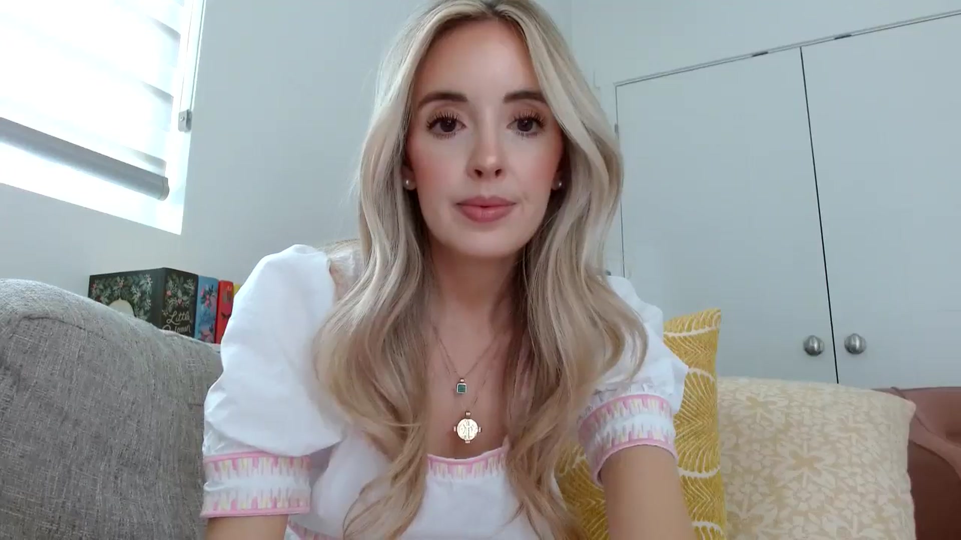 Gallery image thumbnail from Vegansoda's myfreecams stream on, 04/29/2024, 22:11 image 4 of 20