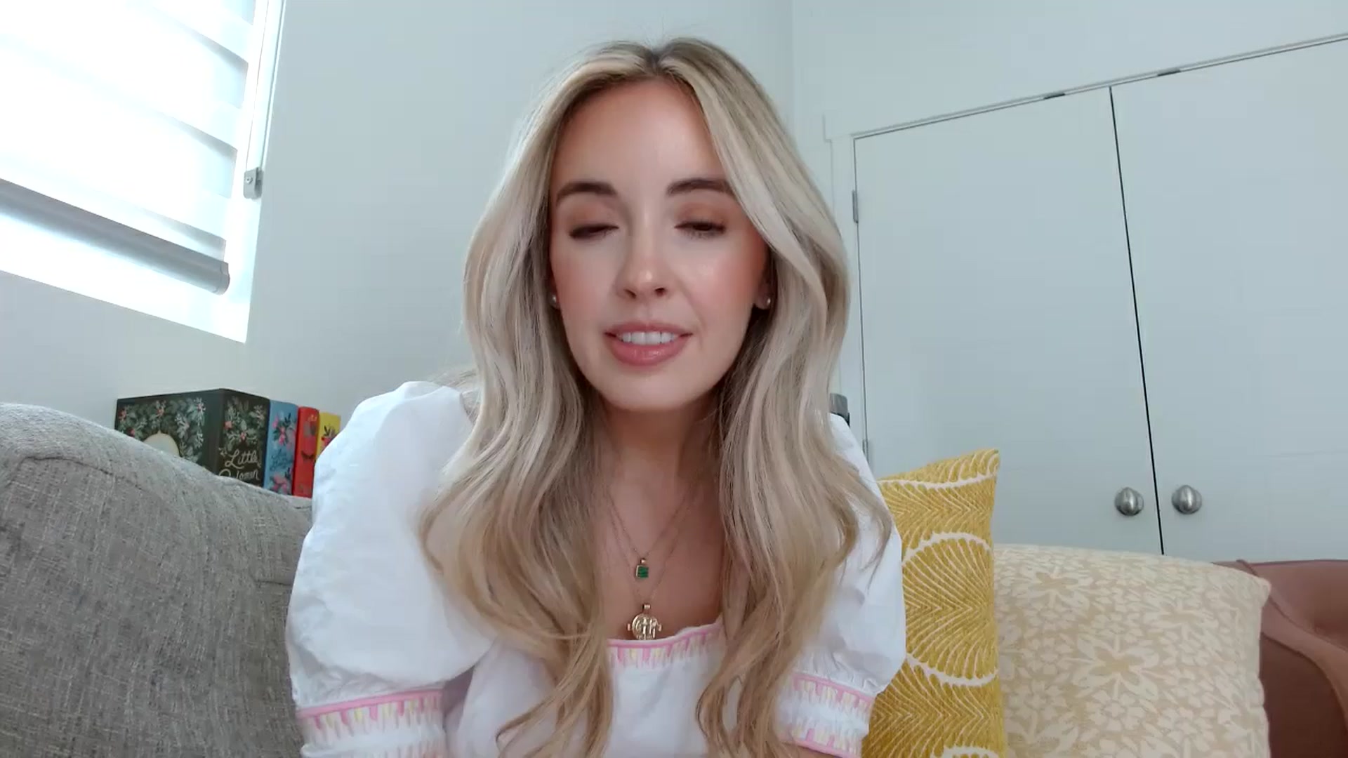 Gallery image thumbnail from Vegansoda's myfreecams stream on, 04/29/2024, 22:11 image 1 of 20