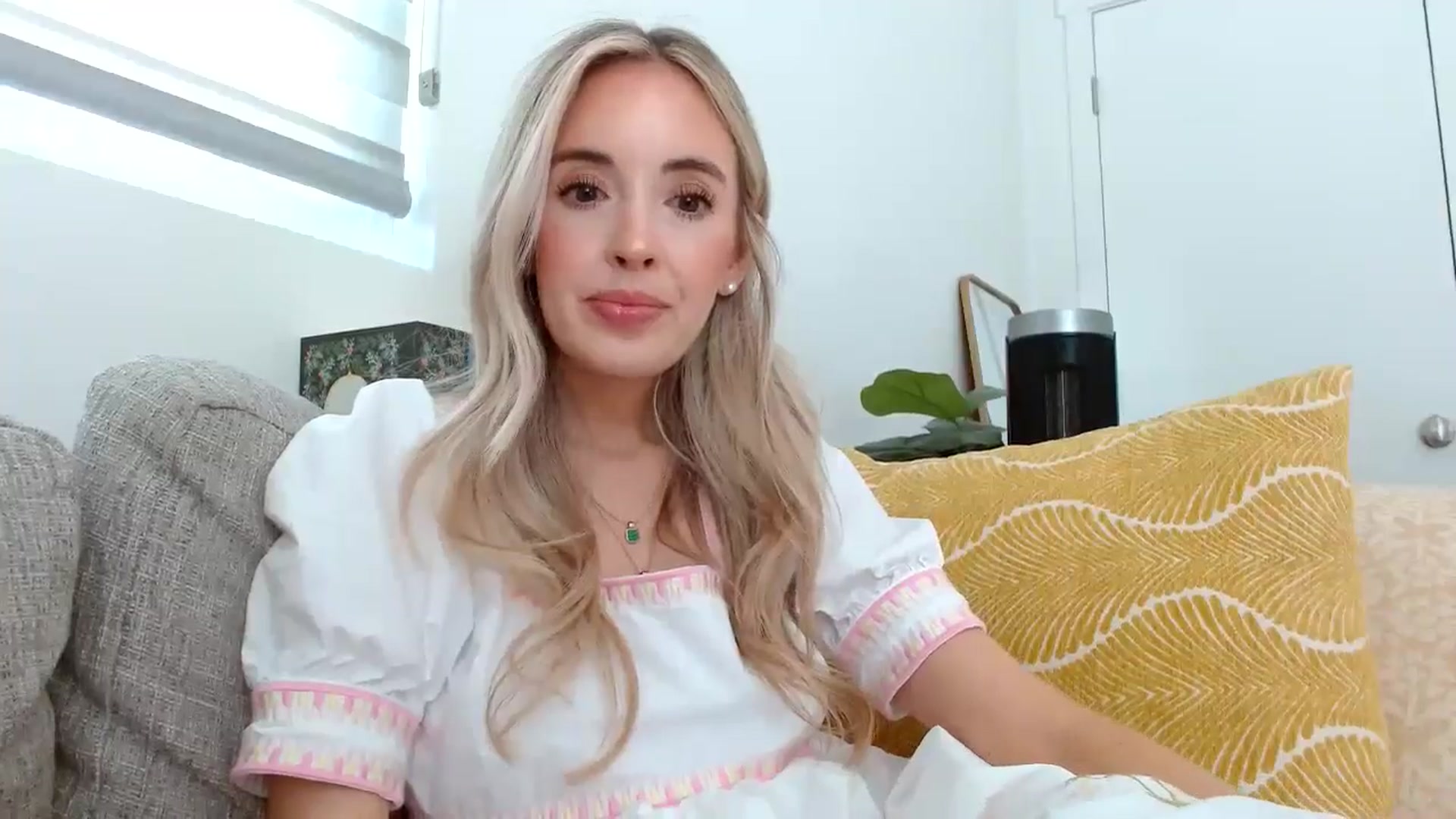 Gallery image thumbnail from Vegansoda's myfreecams stream on, 04/29/2024, 22:11 image 18 of 20