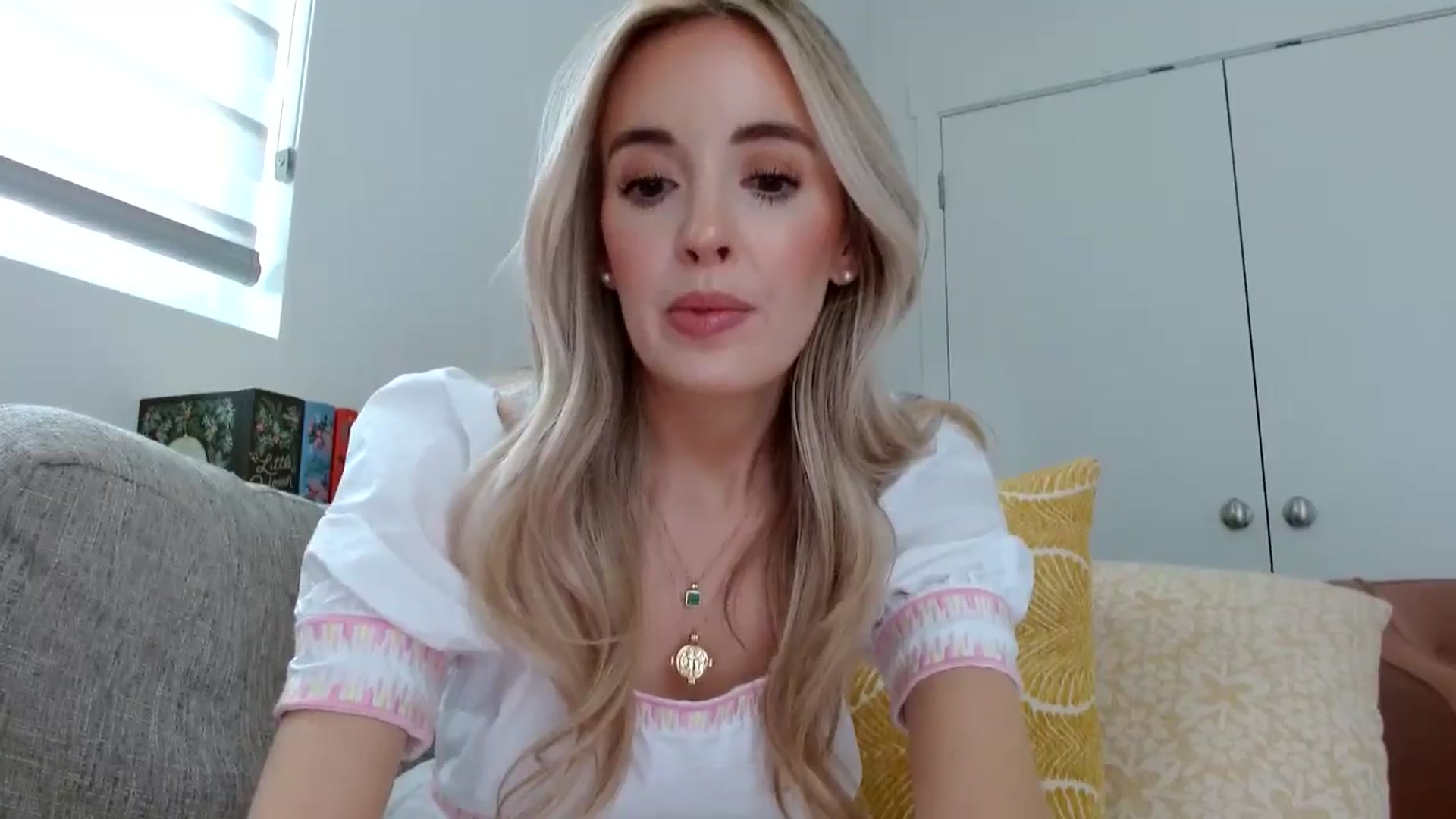 Gallery image thumbnail from Vegansoda's myfreecams stream on, 04/29/2024, 22:11 image 7 of 20
