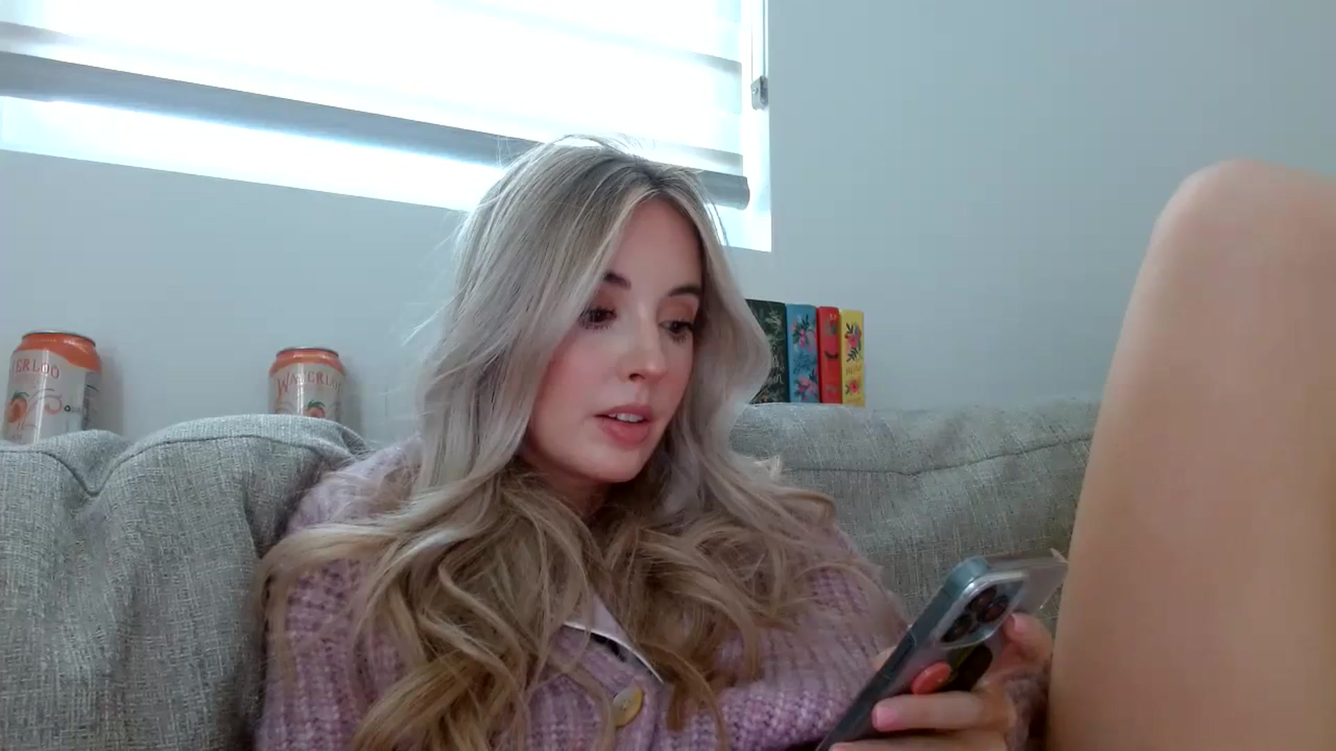 Gallery image thumbnail from Vegansoda's myfreecams stream on, 05/02/2024, 23:31 image 20 of 20