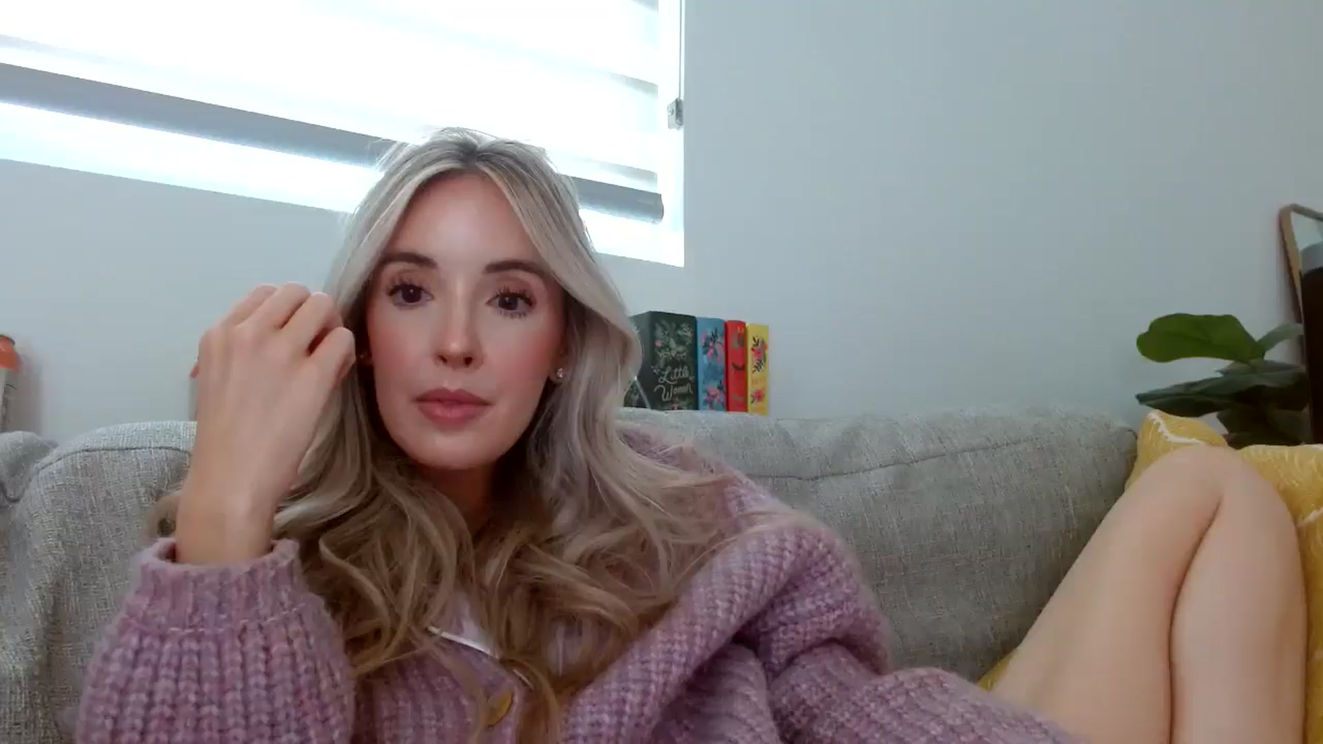 Gallery image thumbnail from Vegansoda's myfreecams stream on, 05/02/2024, 23:31 image 1 of 20