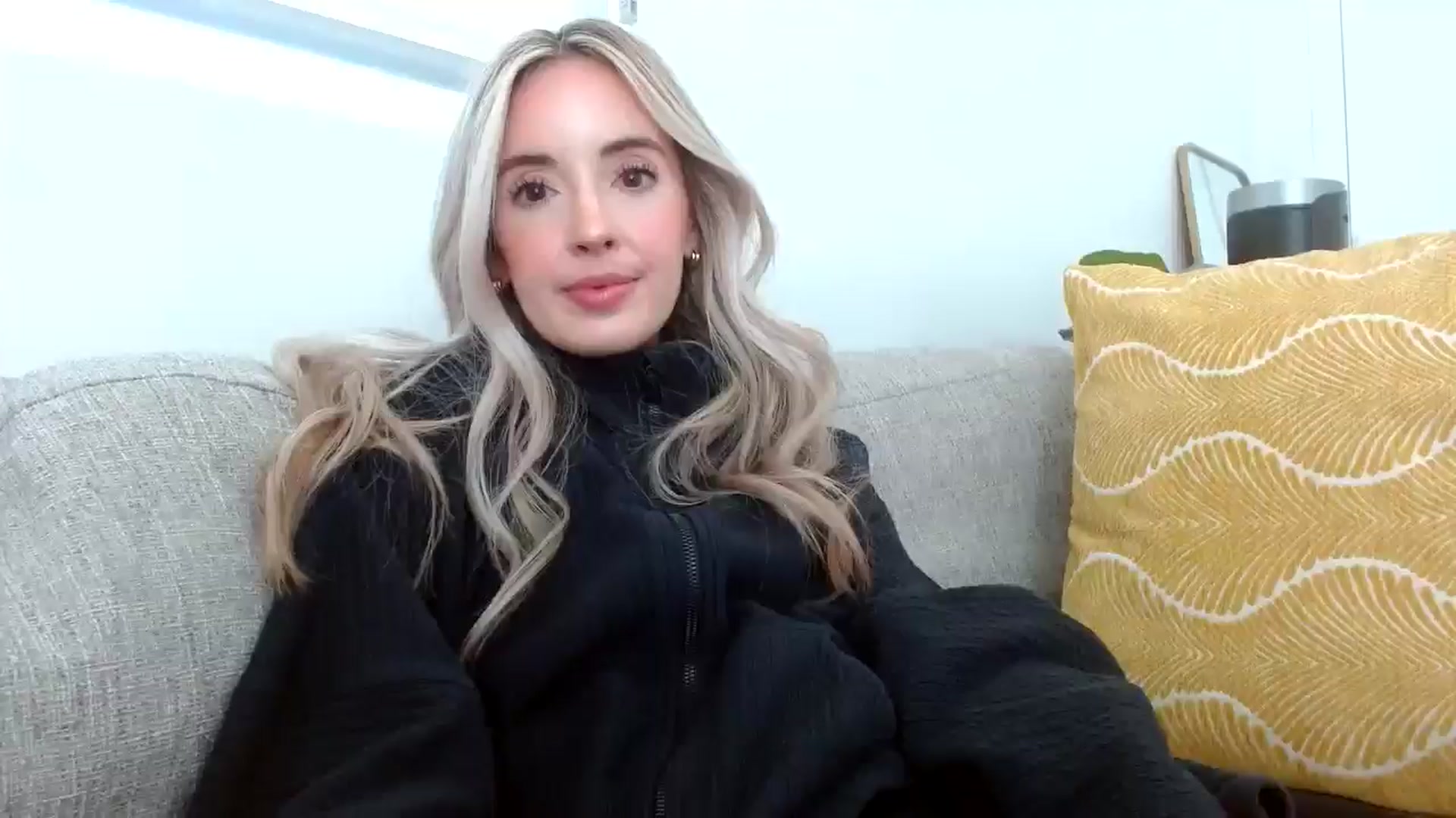 Gallery image thumbnail from Vegansoda's myfreecams stream on, 05/04/2024, 22:03 image 1 of 20