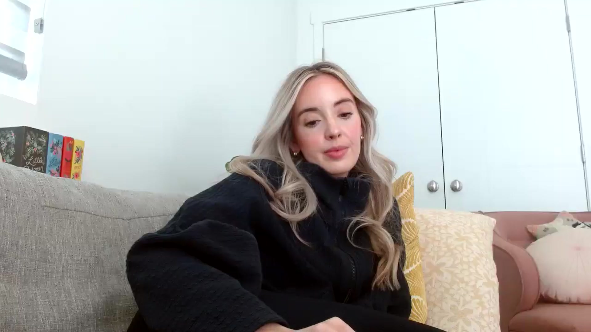 Gallery image thumbnail from Vegansoda's myfreecams stream on, 05/04/2024, 22:03 image 12 of 20