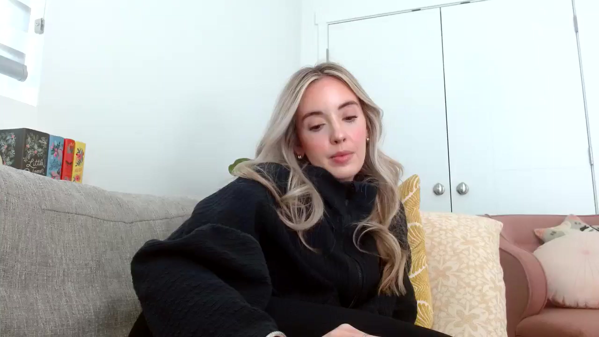 Gallery image thumbnail from Vegansoda's myfreecams stream on, 05/04/2024, 22:03 image 13 of 20