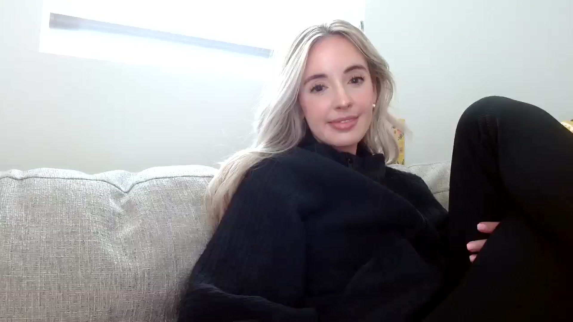 Gallery image thumbnail from Vegansoda's myfreecams stream on, 05/04/2024, 23:00 image 17 of 20