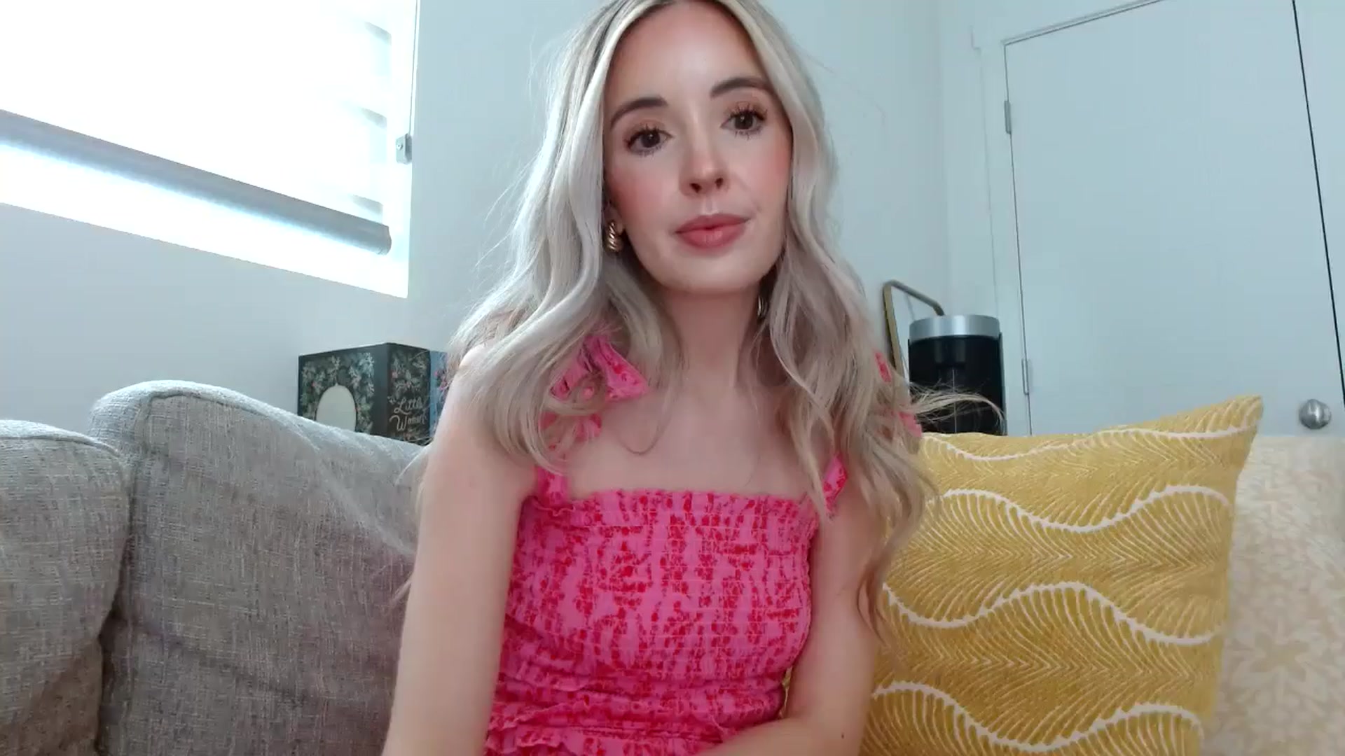 Gallery image thumbnail from Vegansoda's myfreecams stream on, 05/10/2024, 22:39 image 1 of 20