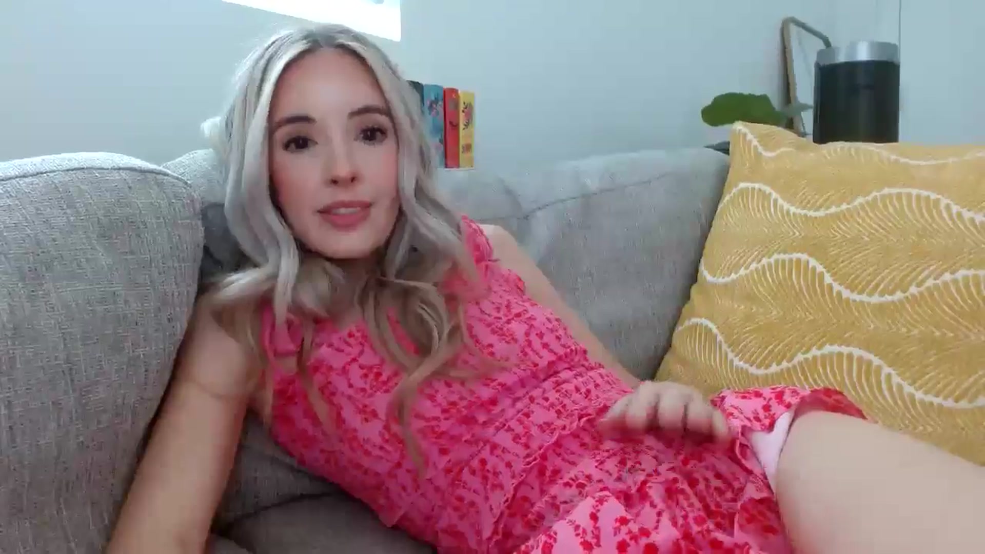 Gallery image thumbnail from Vegansoda's myfreecams stream on, 05/10/2024, 22:39 image 7 of 20
