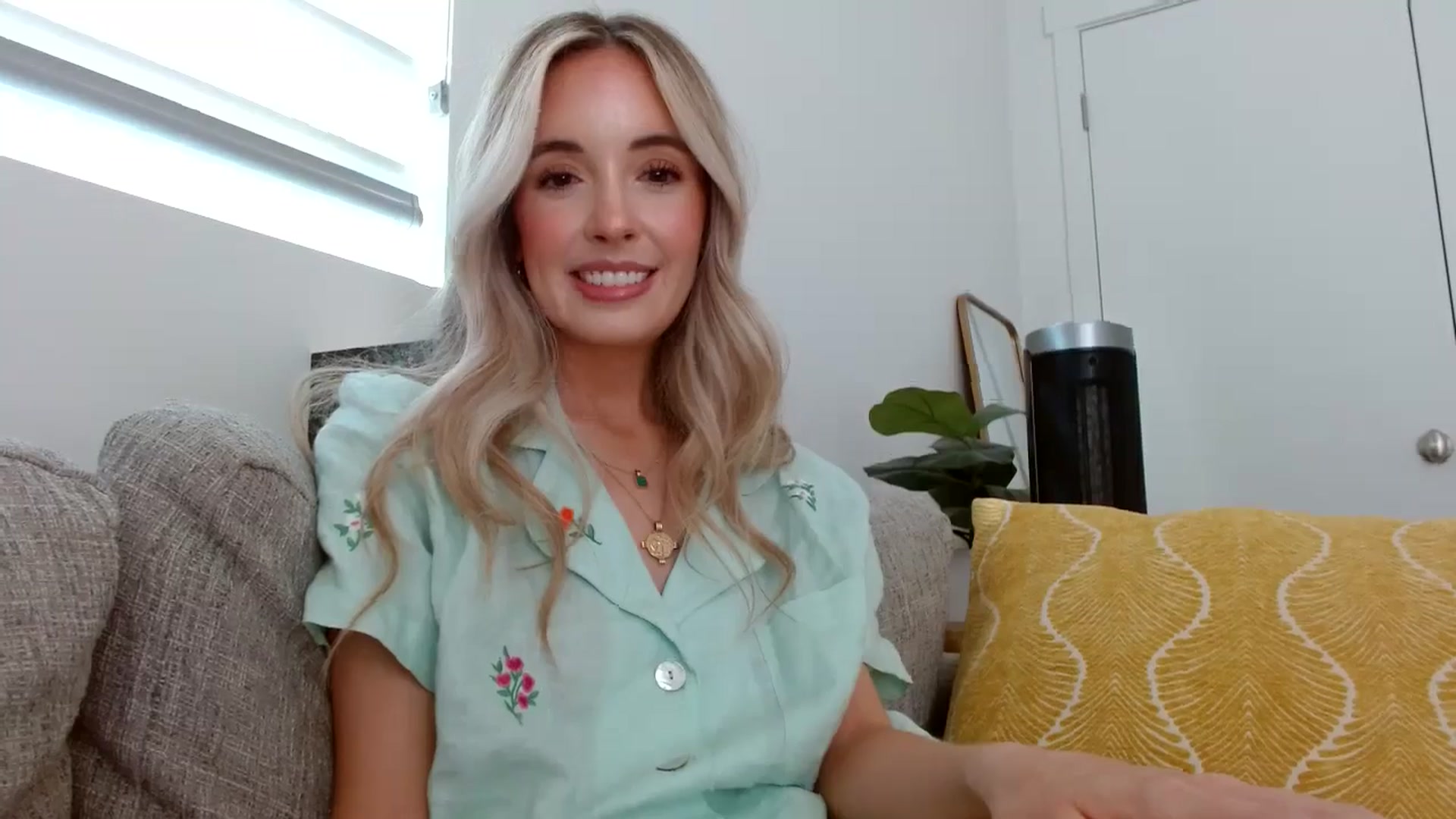 Gallery image thumbnail from Vegansoda's myfreecams stream on, 05/16/2024, 23:01 image 18 of 20