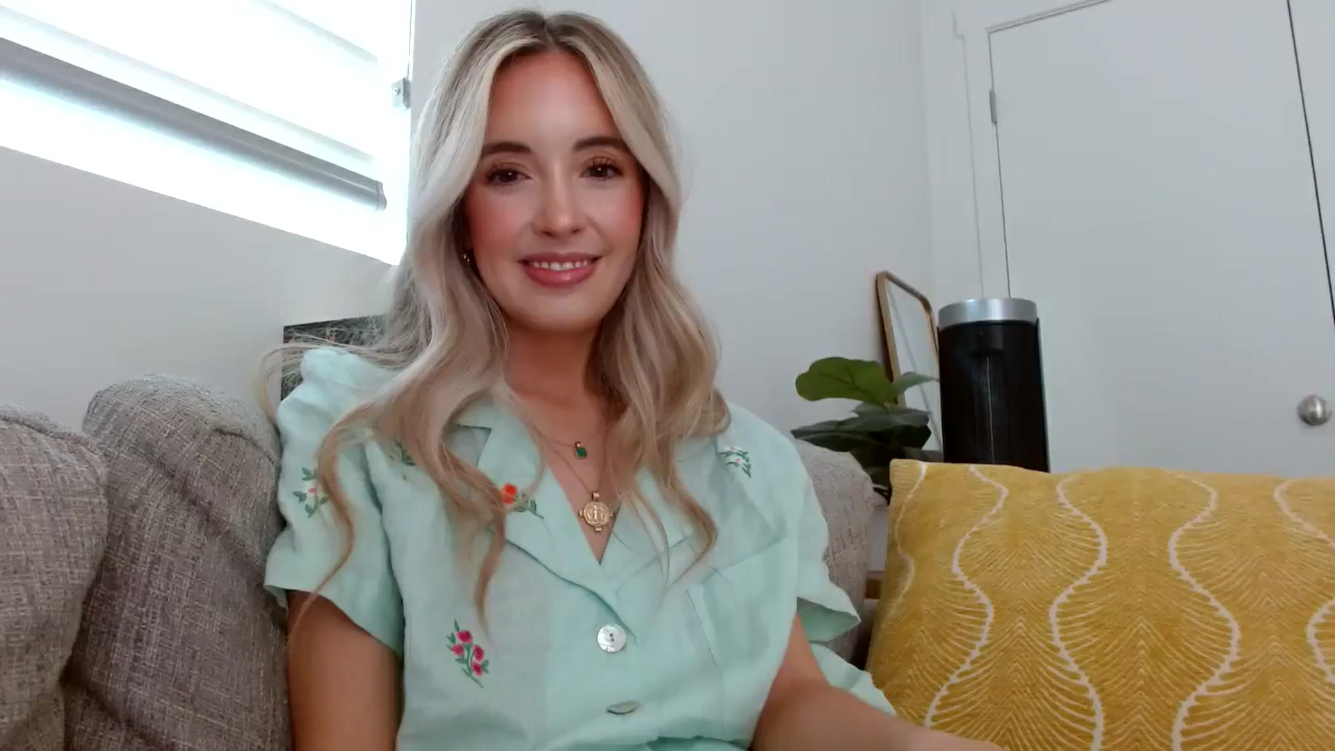 Gallery image thumbnail from Vegansoda's myfreecams stream on, 05/16/2024, 23:01 image 19 of 20