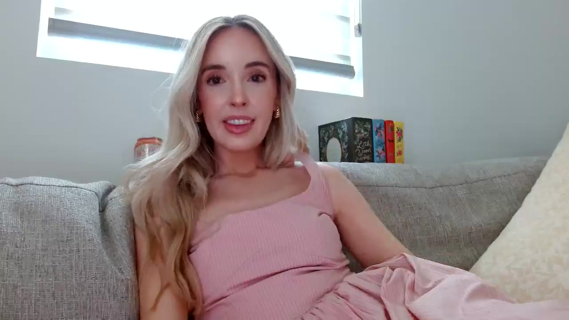 Gallery image thumbnail from Vegansoda's myfreecams stream on, 05/20/2024, 22:32 image 10 of 20