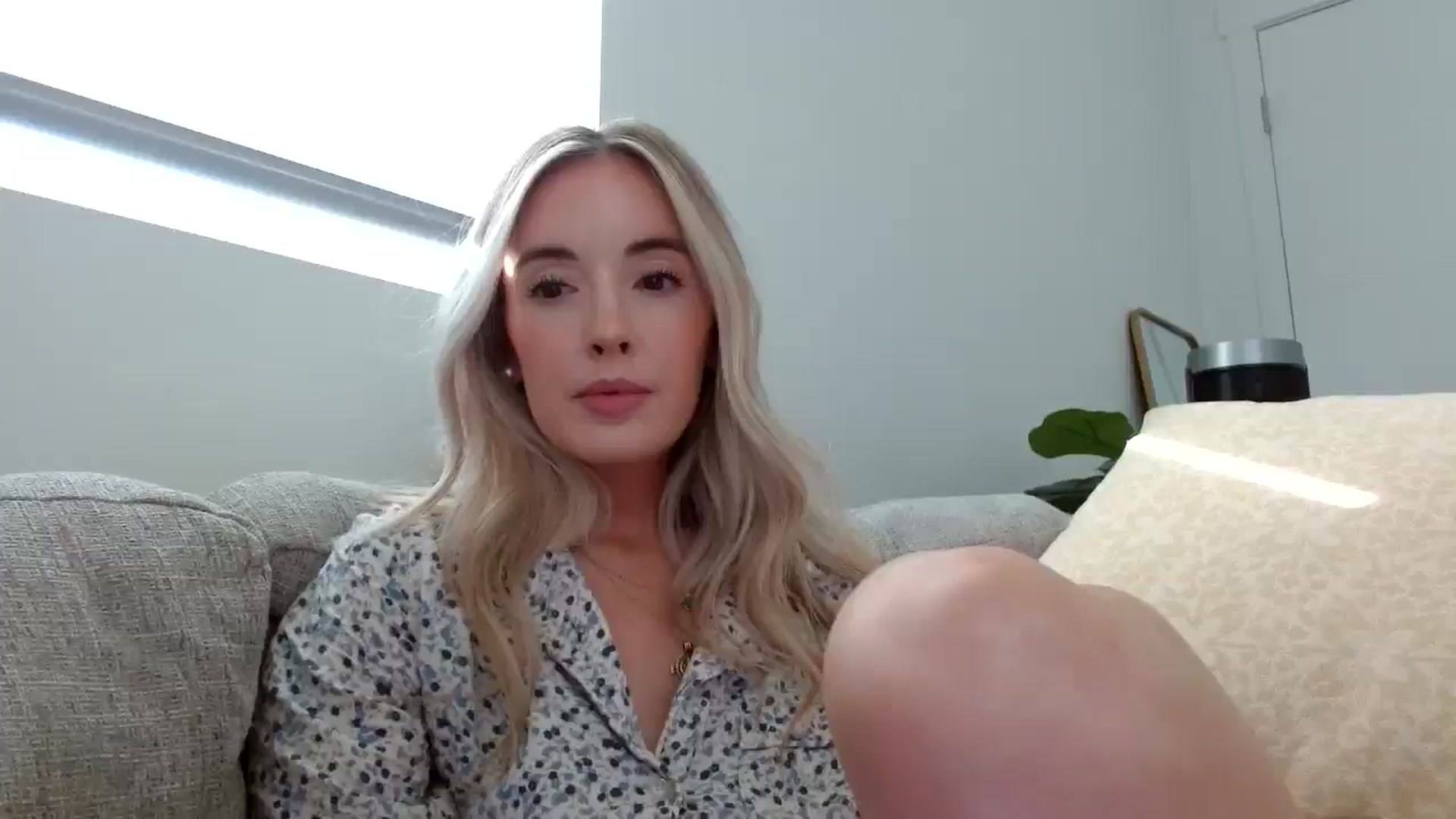 Gallery image thumbnail from Vegansoda's myfreecams stream on, 05/22/2024, 01:10 image 14 of 20