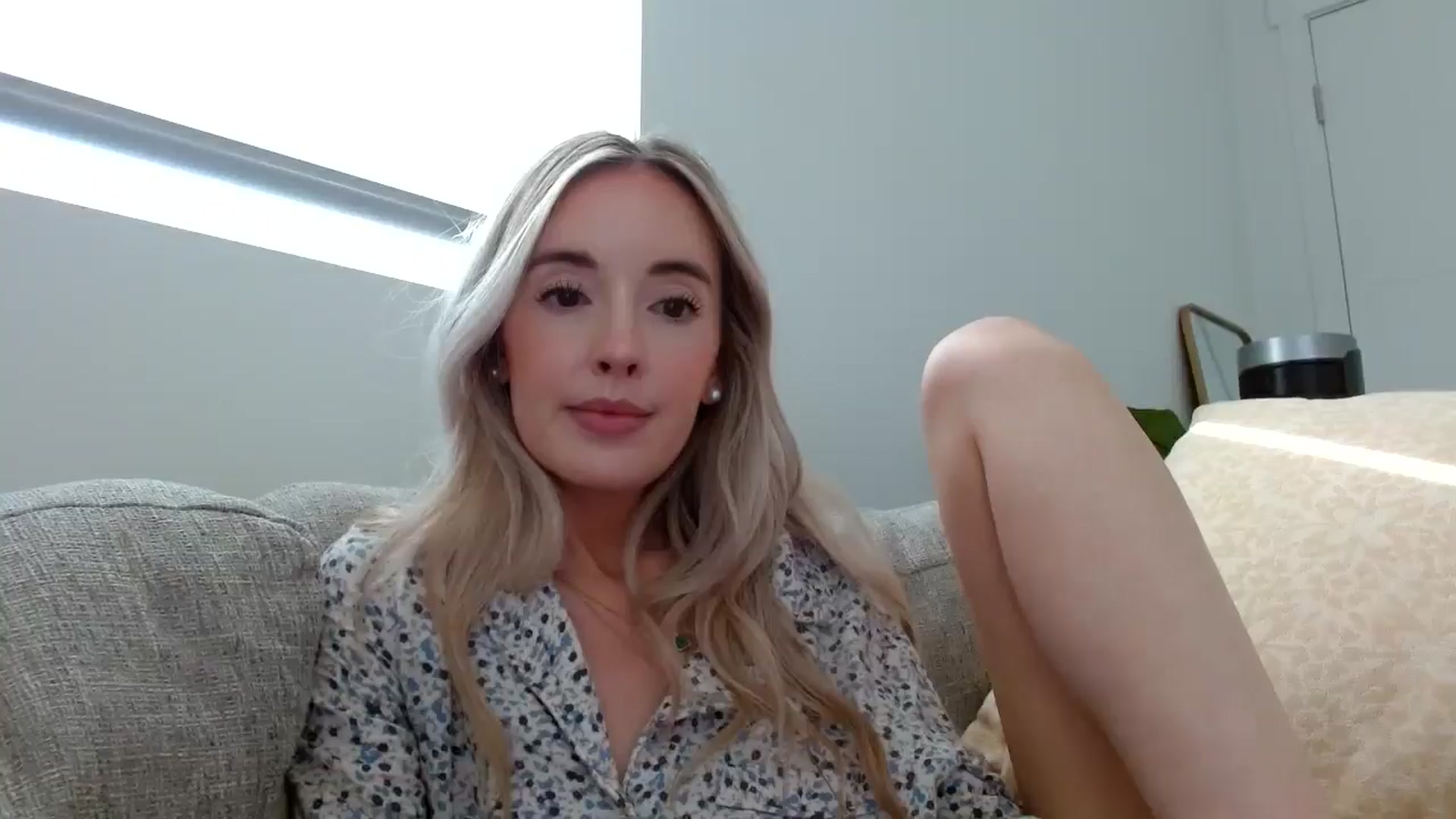 Gallery image thumbnail from Vegansoda's myfreecams stream on, 05/22/2024, 01:46 image 1 of 20